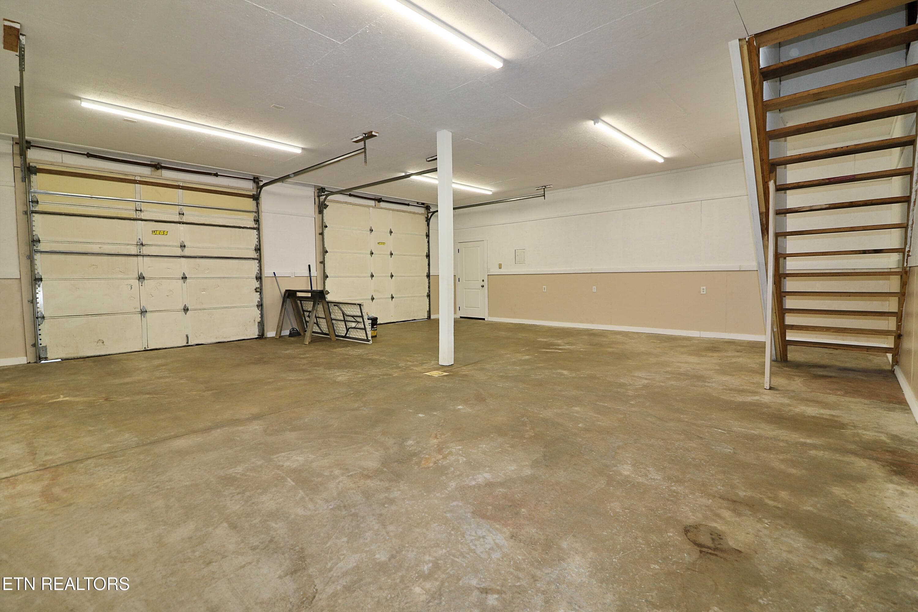 094A3866 - 209 Coffee Drive, Helenwood, TN 37755