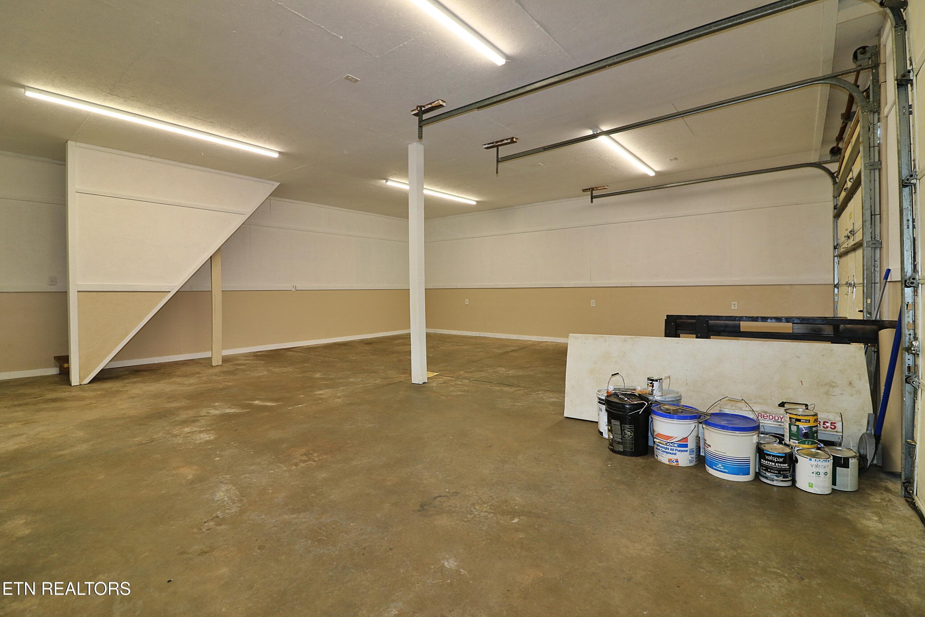 094A3864 - 209 Coffee Drive, Helenwood, TN 37755