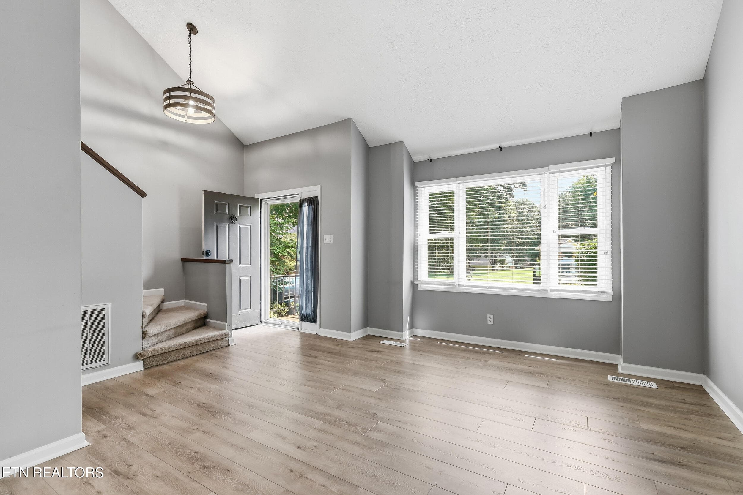 016 - 915 Miles Court, Knoxville, TN 37923, Knoxville