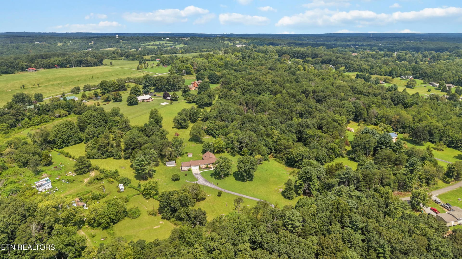 DJI_20260811122607_0144_D-2 - 648 Lige Rd, Crossville, TN 38555