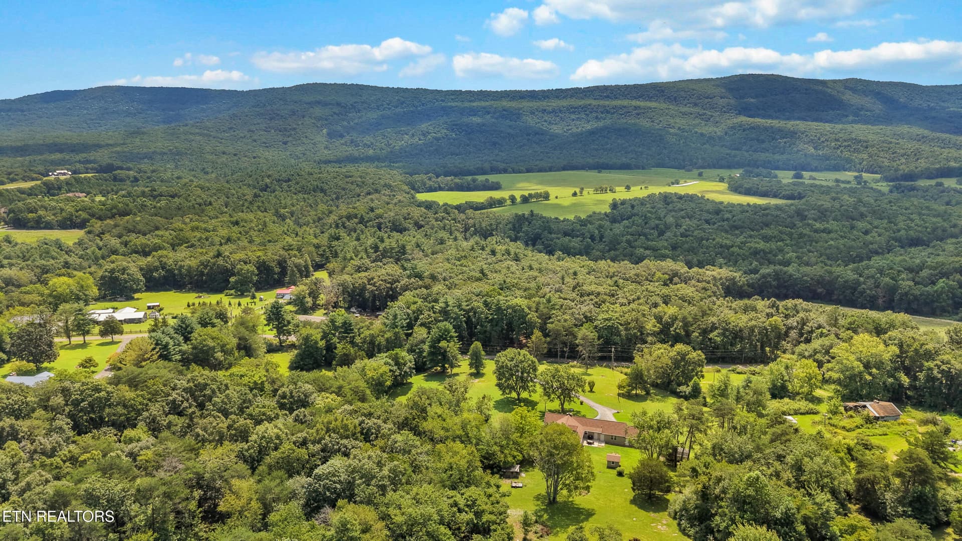 DJI_20260811122747_0150_D-2 - 648 Lige Rd, Crossville, TN 38555