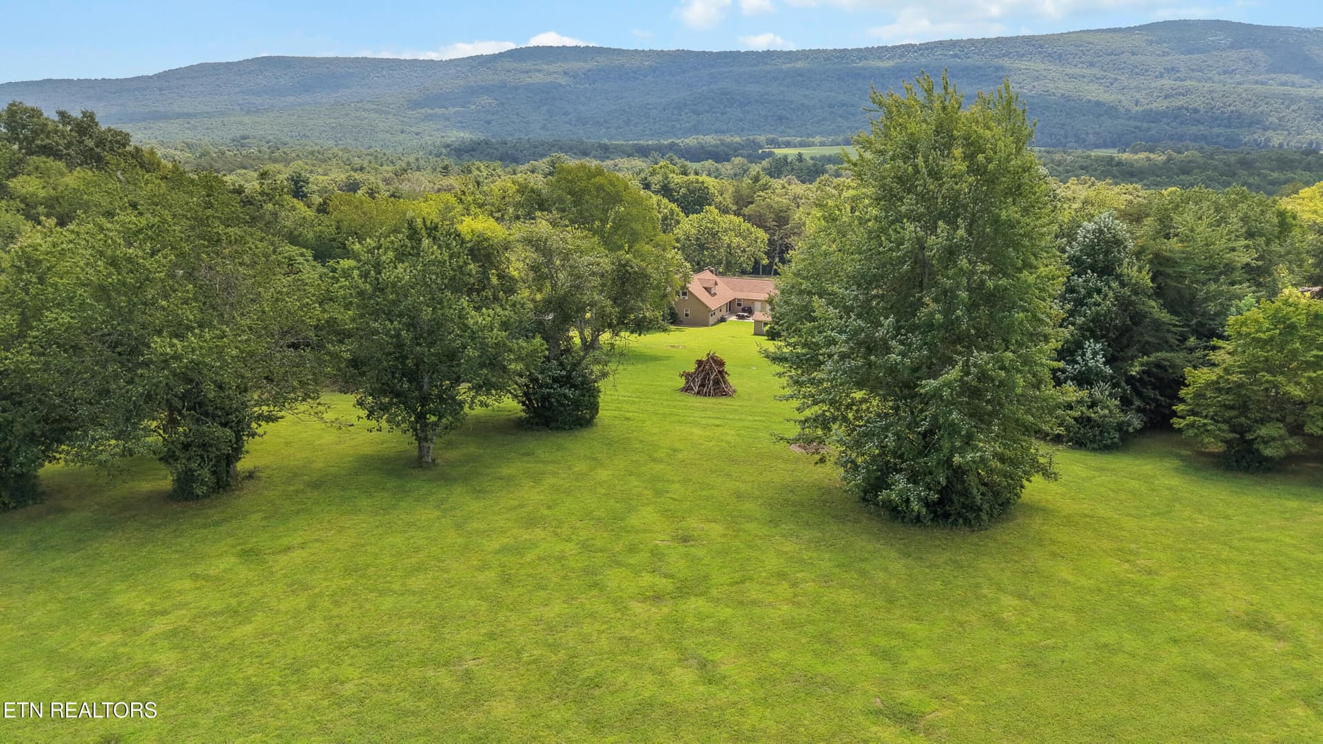 DJI_20260811122952_0159_D-2 - 648 Lige Rd, Crossville, TN 38555