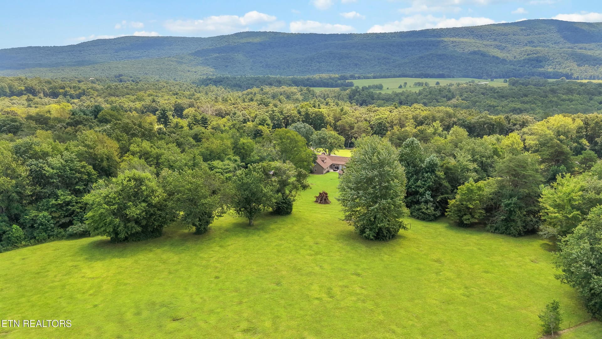 DJI_20260811123012_0162_D-2 - 648 Lige Rd, Crossville, TN 38555