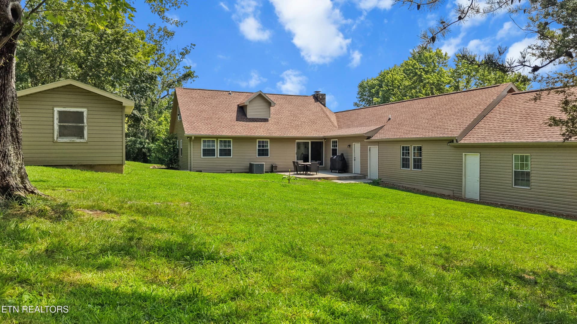 DJI_20260811123303_0192_D-2 - 648 Lige Rd, Crossville, TN 38555