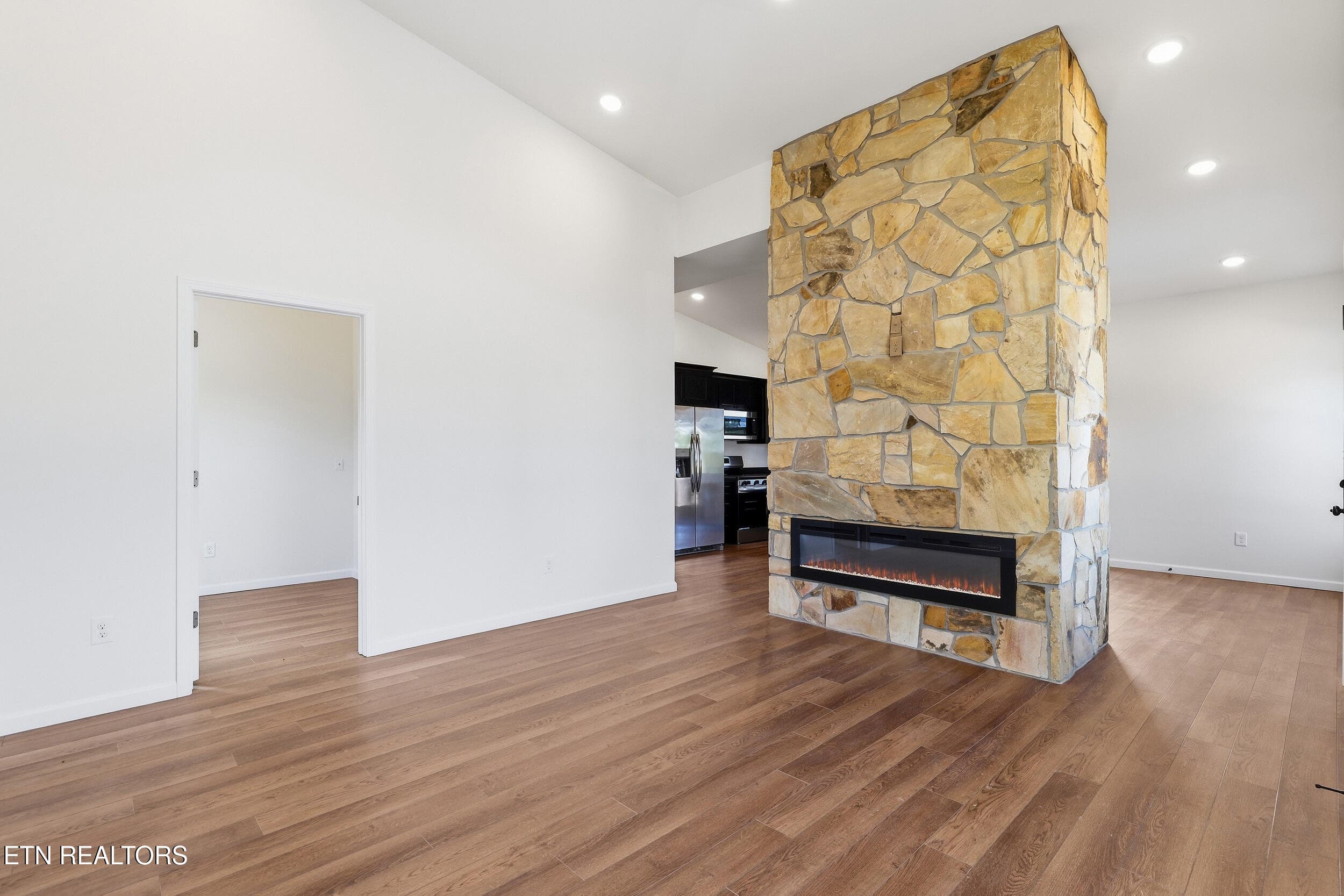 015 - 203 Granite Drive, Sevierville, TN 37876, Sevierville
