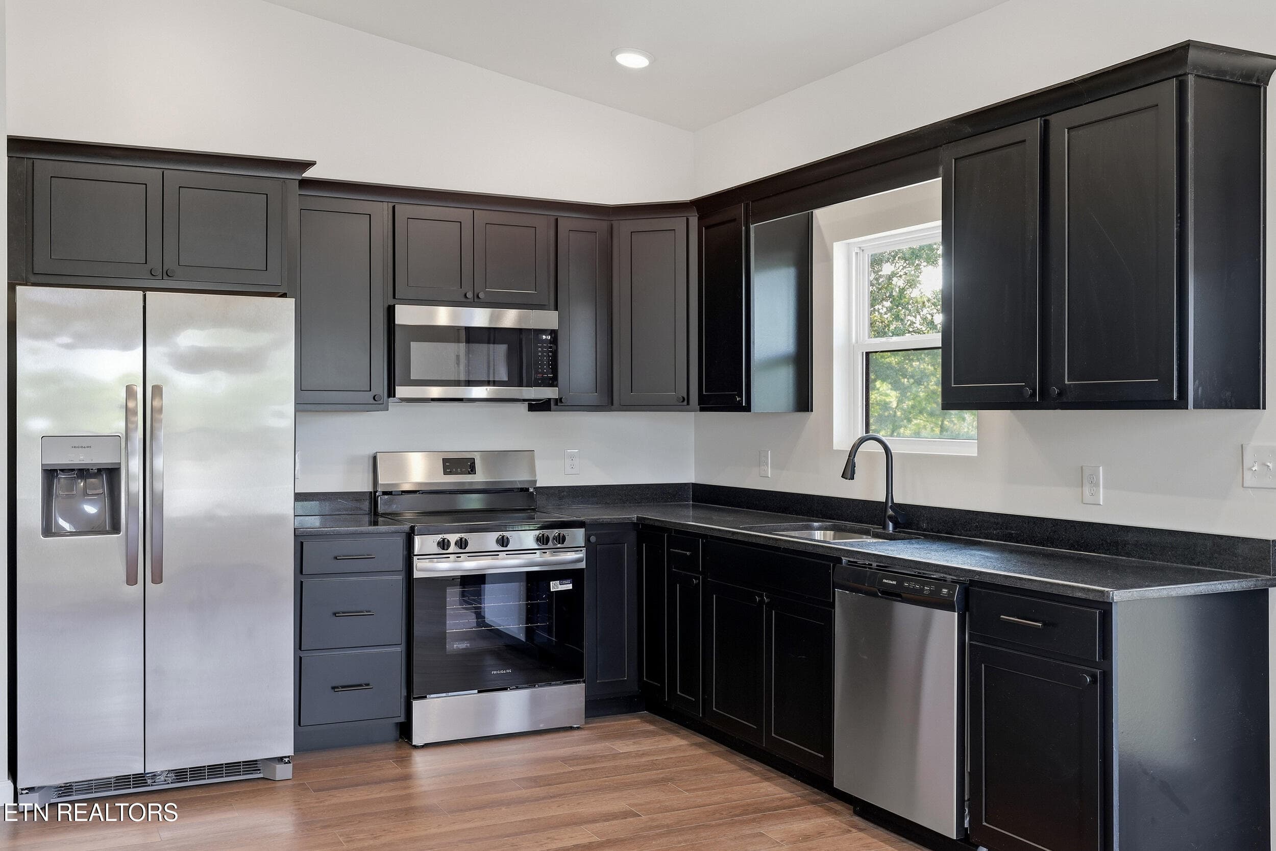 020 - 203 Granite Drive, Sevierville, TN 37876, Sevierville