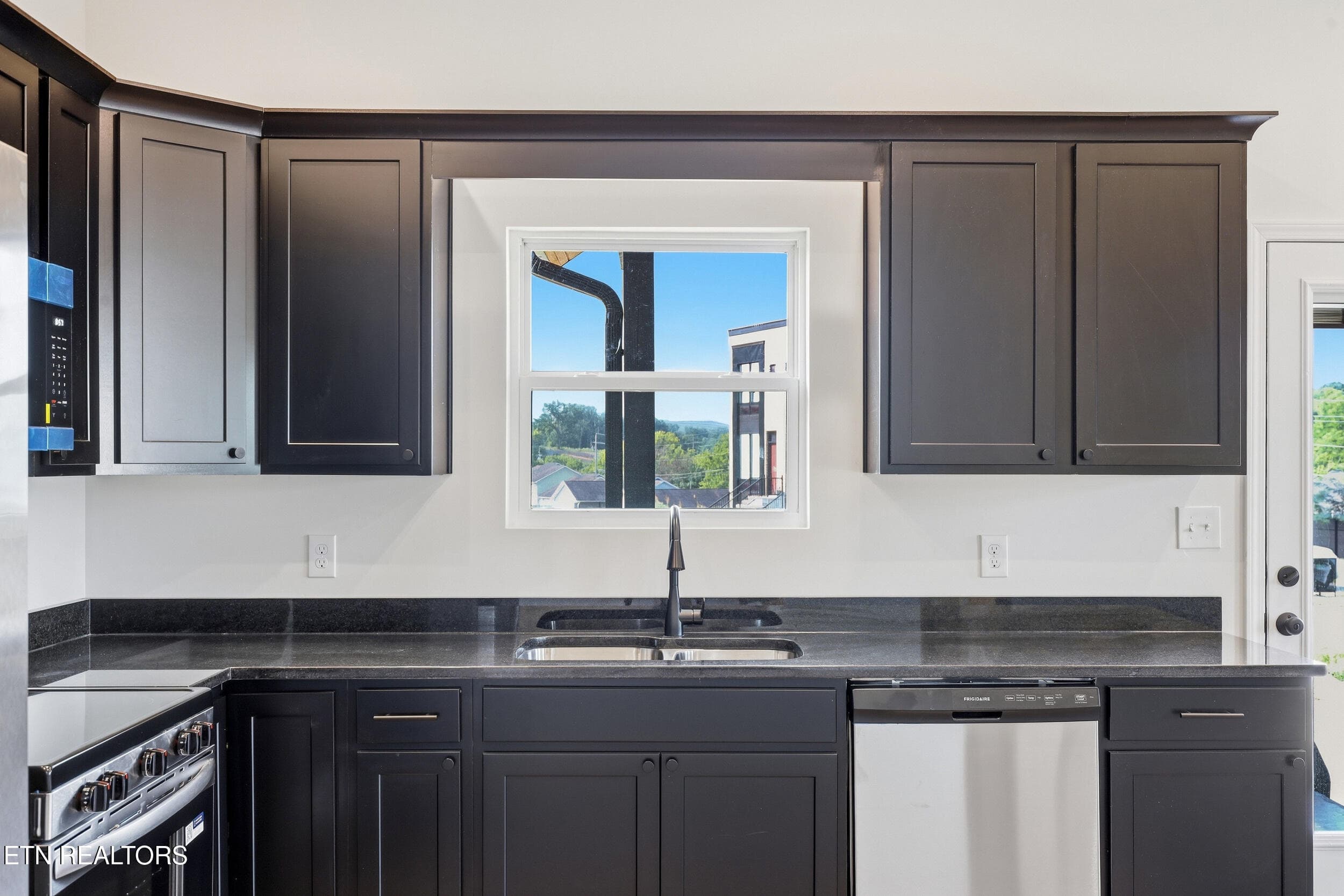 024 - 203 Granite Drive, Sevierville, TN 37876, Sevierville