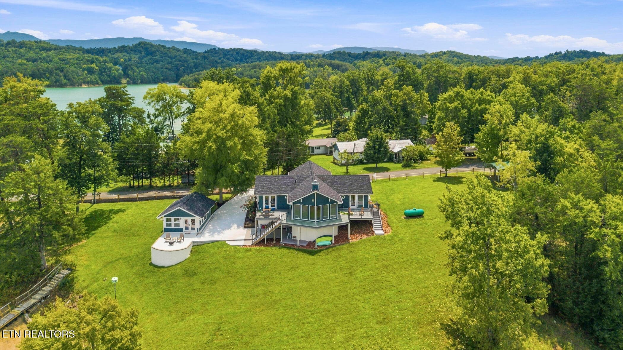 dji_20260811135402_0489_d - 952 Leisure Lane, Sevierville, TN 37876
