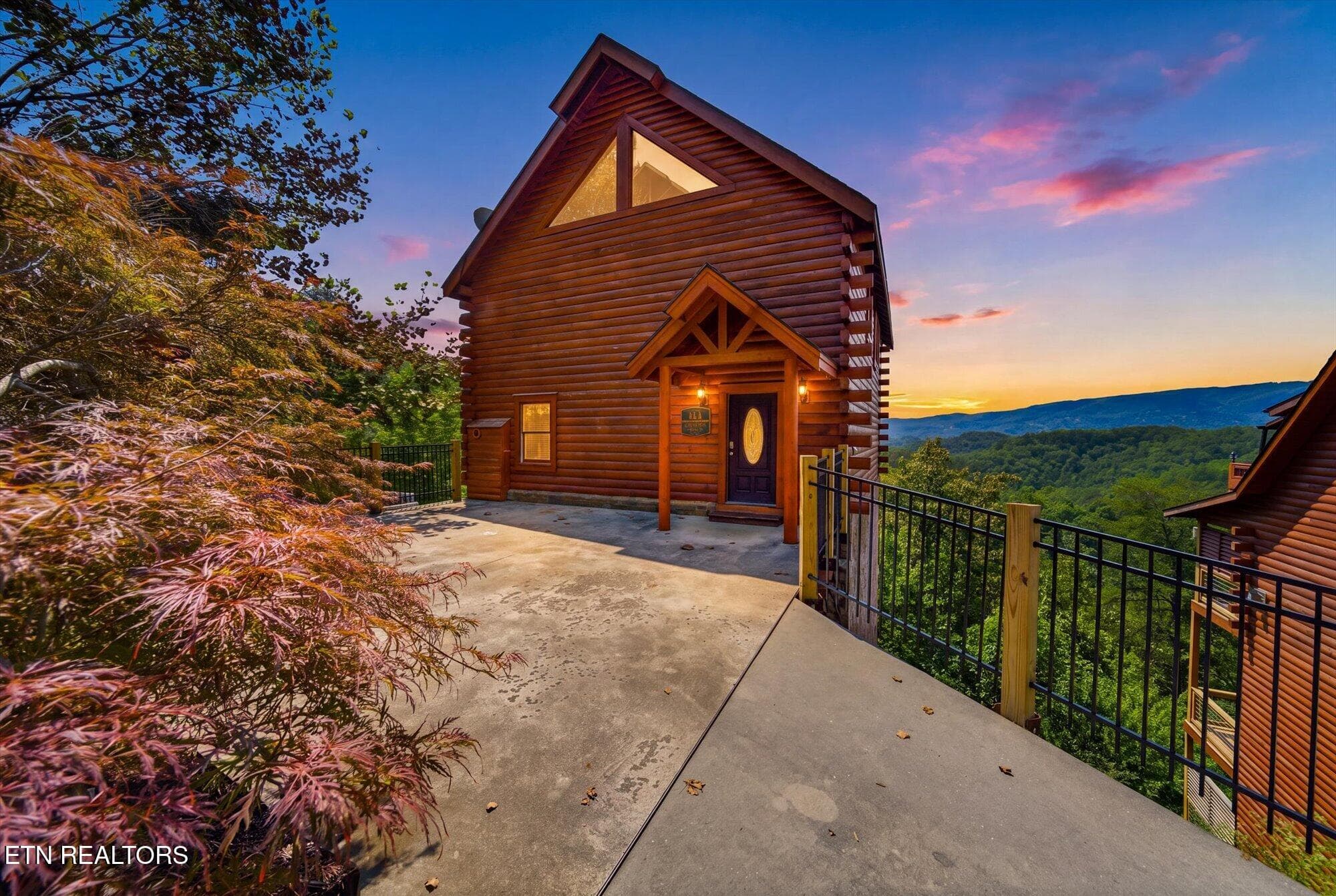 914 Black Bear Cub Way - 914 Black Bear Cub Way, Sevierville, TN 37862