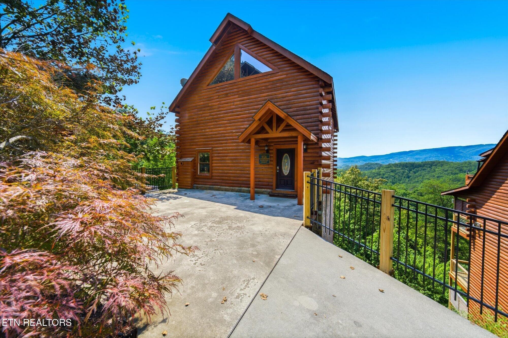 914 Black Bear Cub Way - 914 Black Bear Cub Way, Sevierville, TN 37862