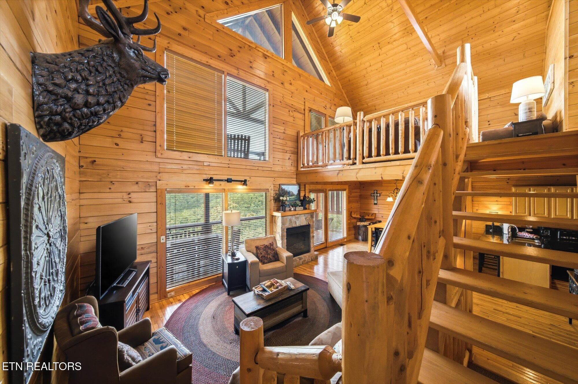 914 Black Bear Cub Way - 914 Black Bear Cub Way, Sevierville, TN 37862