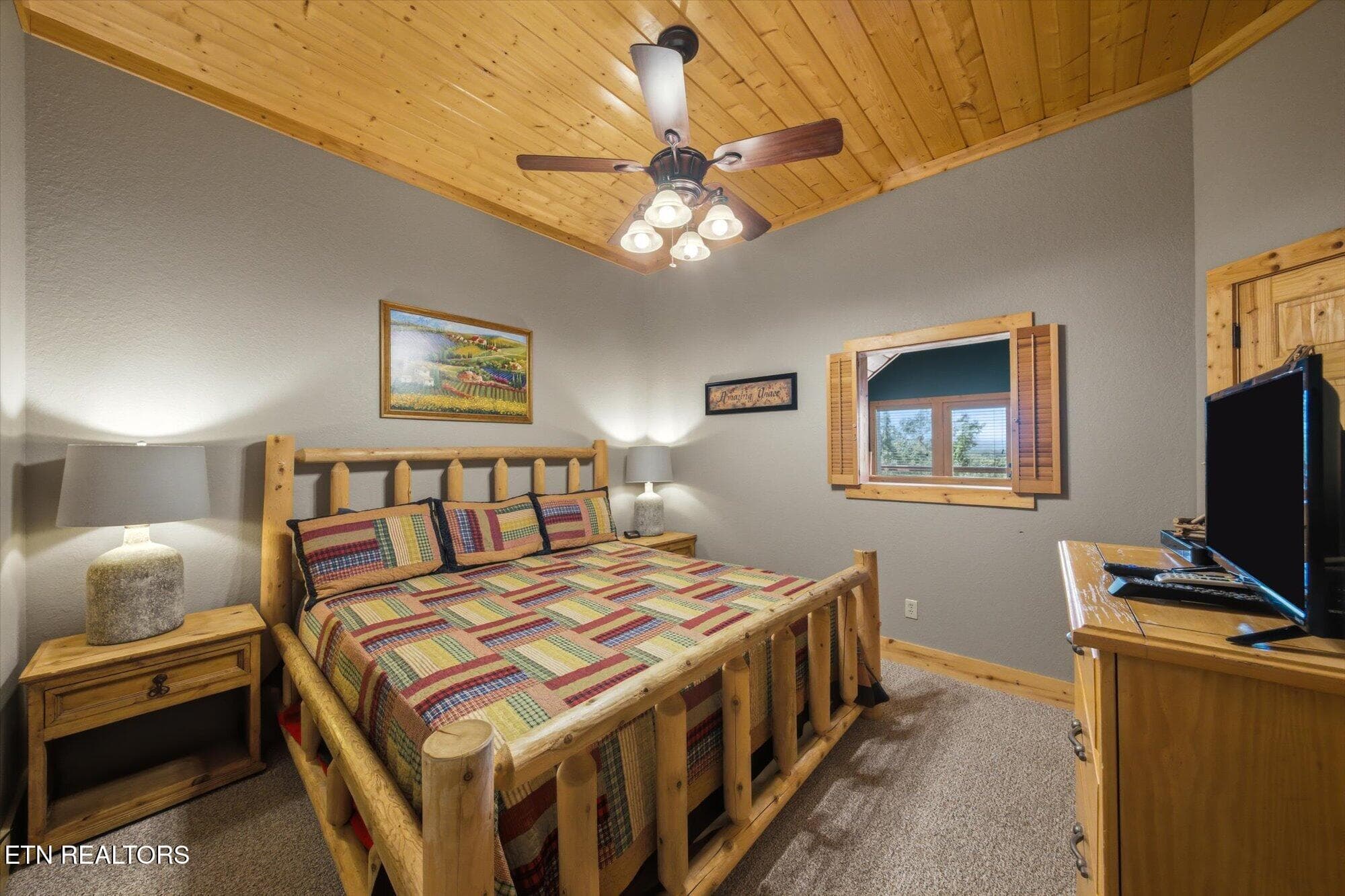 914 Black Bear Cub Way - 914 Black Bear Cub Way, Sevierville, TN 37862
