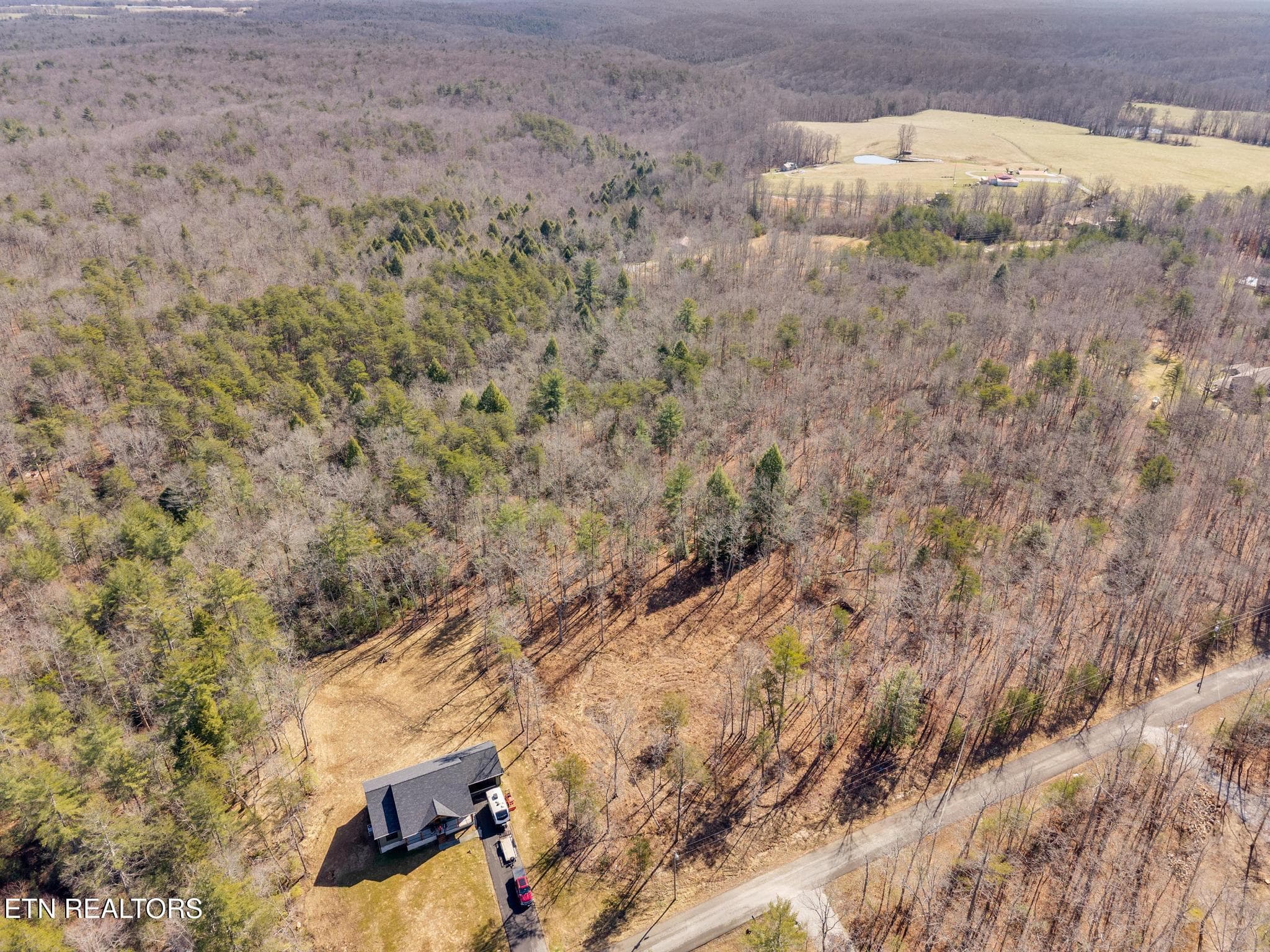 911 Spearhead-5 - 911 Spearhead Circle, Clarkrange, TN 38553