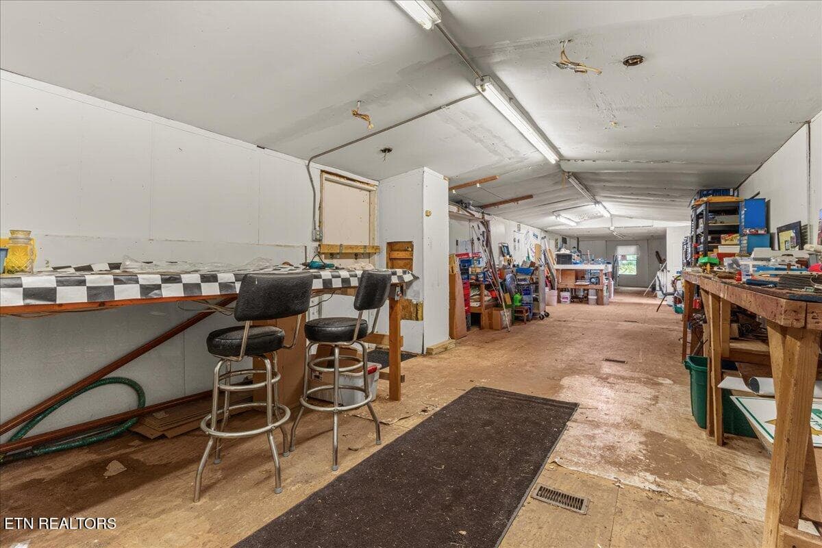 37 - 2404 Old Highway 68, Sweetwater, TN 37874