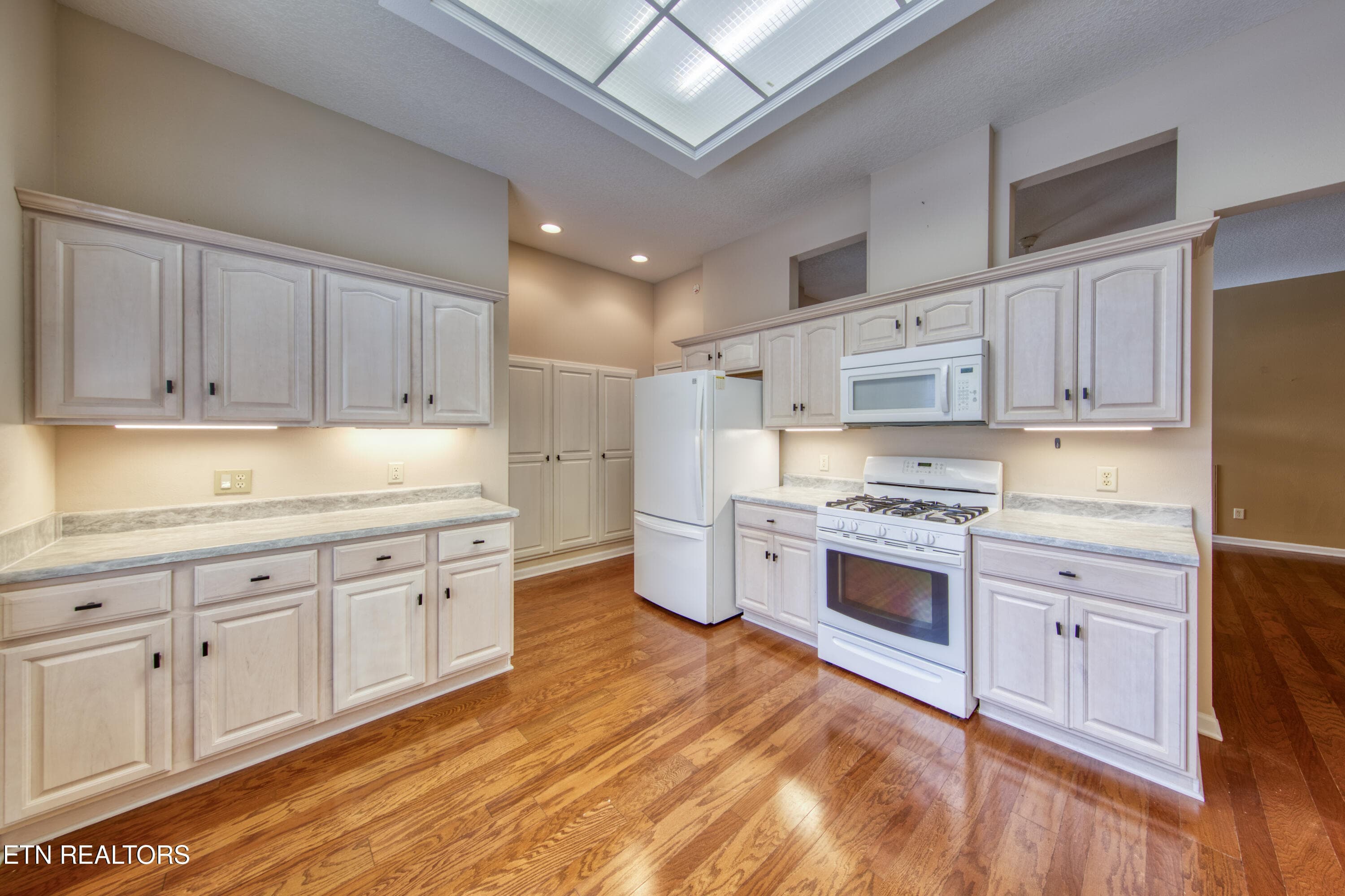 20 - 178 Snead Drive, Crossville, TN 38558