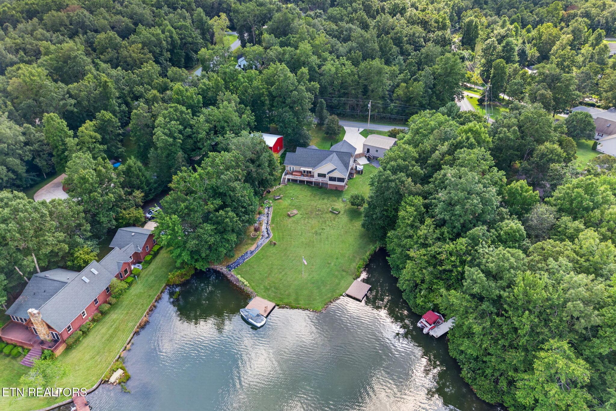 11-web-or-mls-8661 Cherokee Trail_10 - 8661 Cherokee Tr, Crossville, TN 38572, Crossville