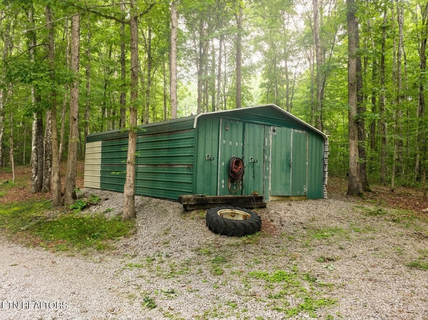 Storage Shed - 301 Joe Barnett Rd, Jamestown, TN 38556