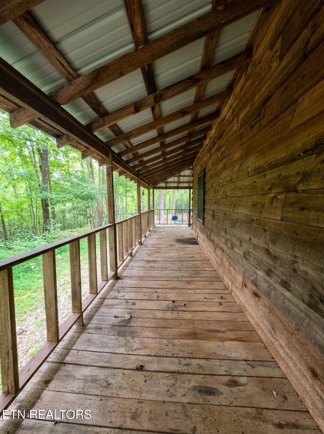 Porch - 301 Joe Barnett Rd, Jamestown, TN 38556