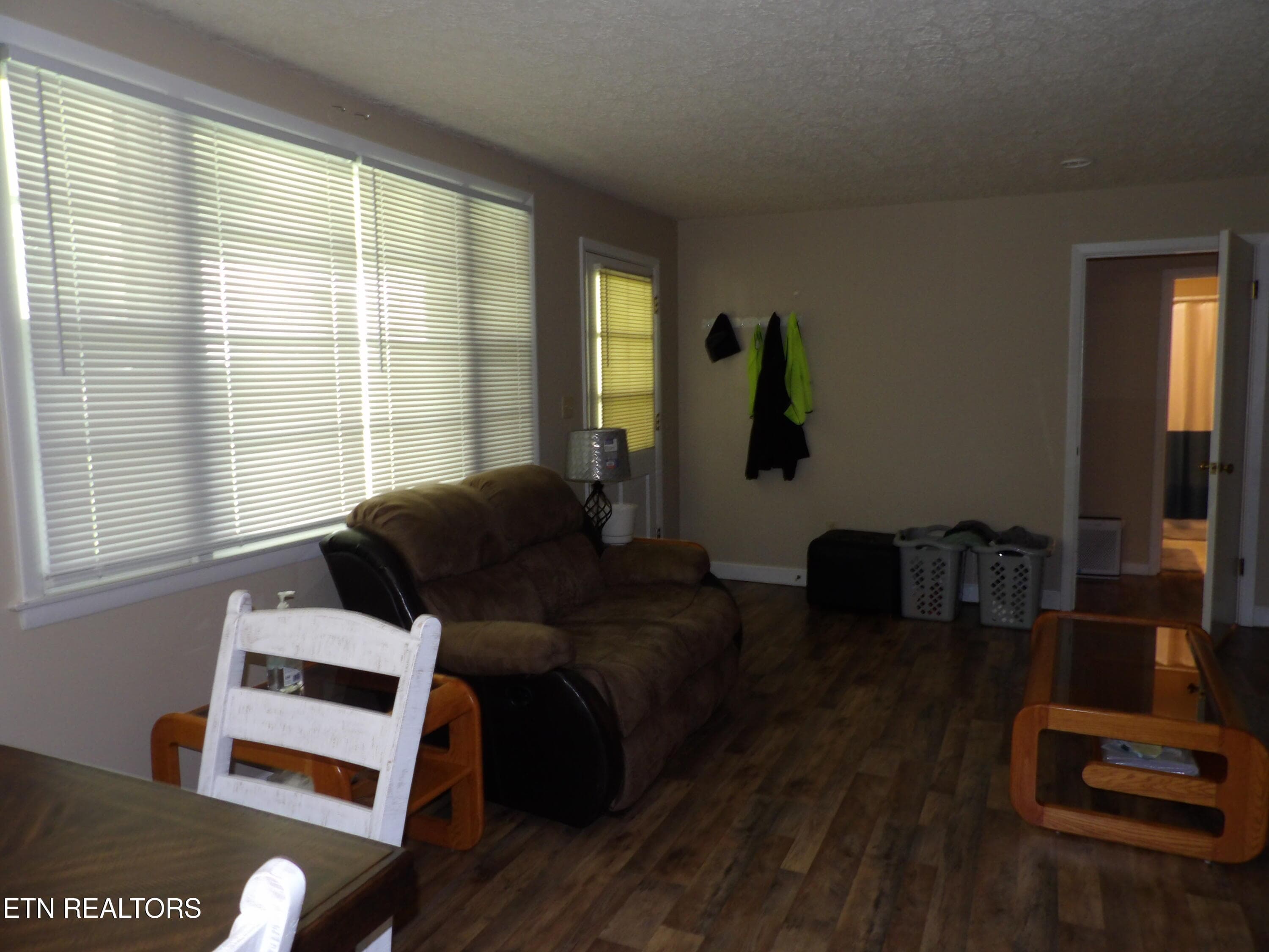 100_0625 - 525 Woodlawn Rd, Crossville, TN 38555