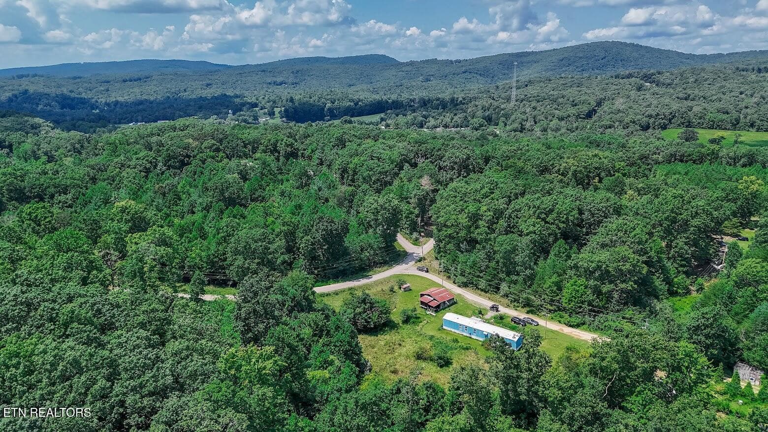 136 Holly Rd, Spring City, TN 37381