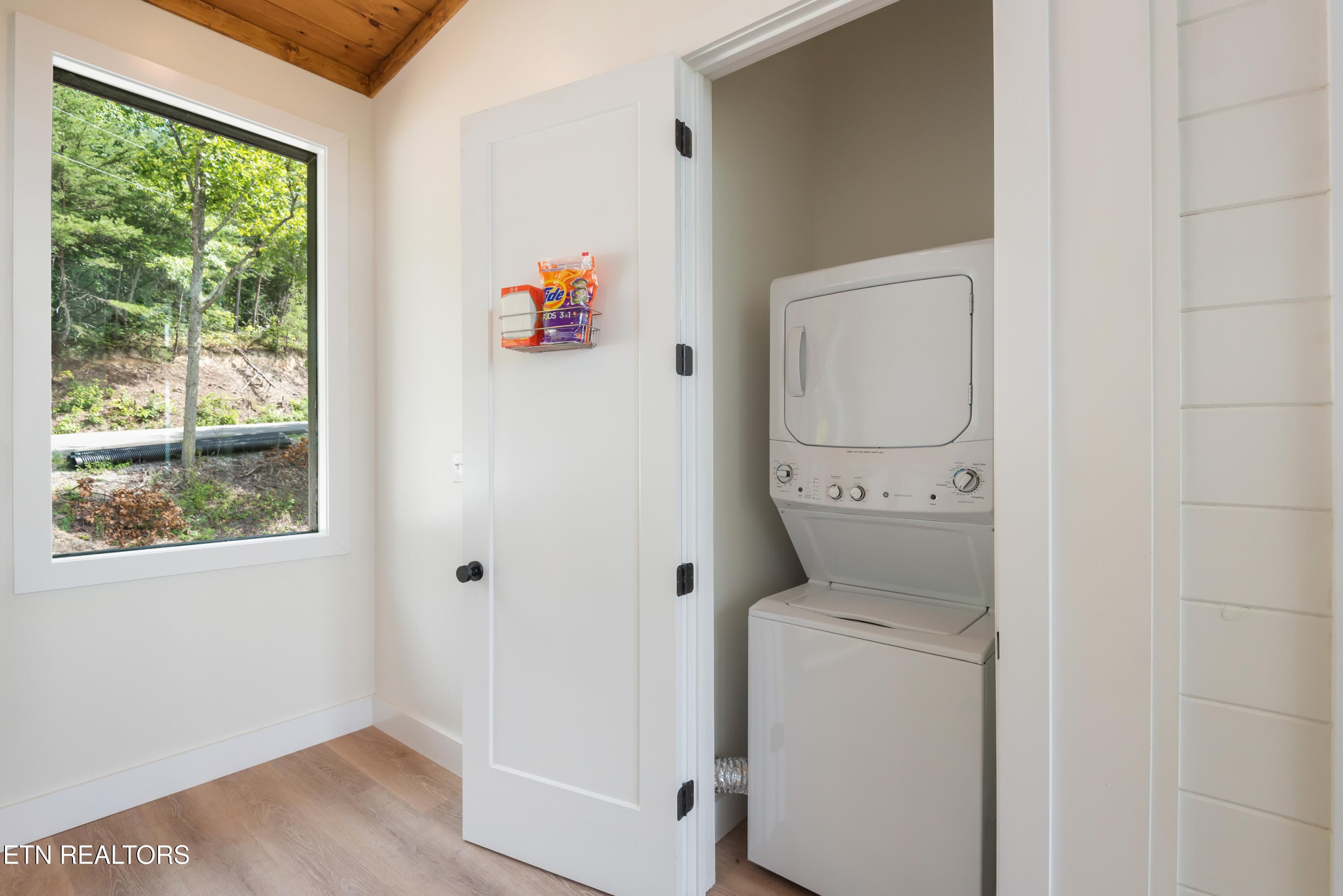875 Shell Mountain Road-59 (1) - 875 Shell Mountain Rd, Sevierville, TN 37876
