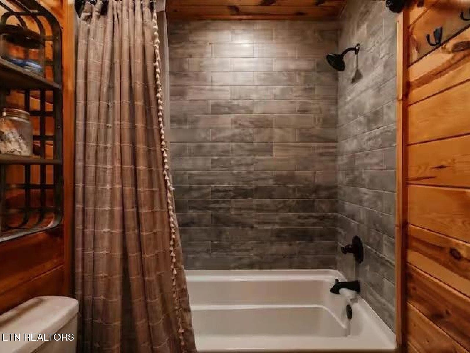 24 - 4536 Powdermill Estates Rd, Sevierville, TN 37876