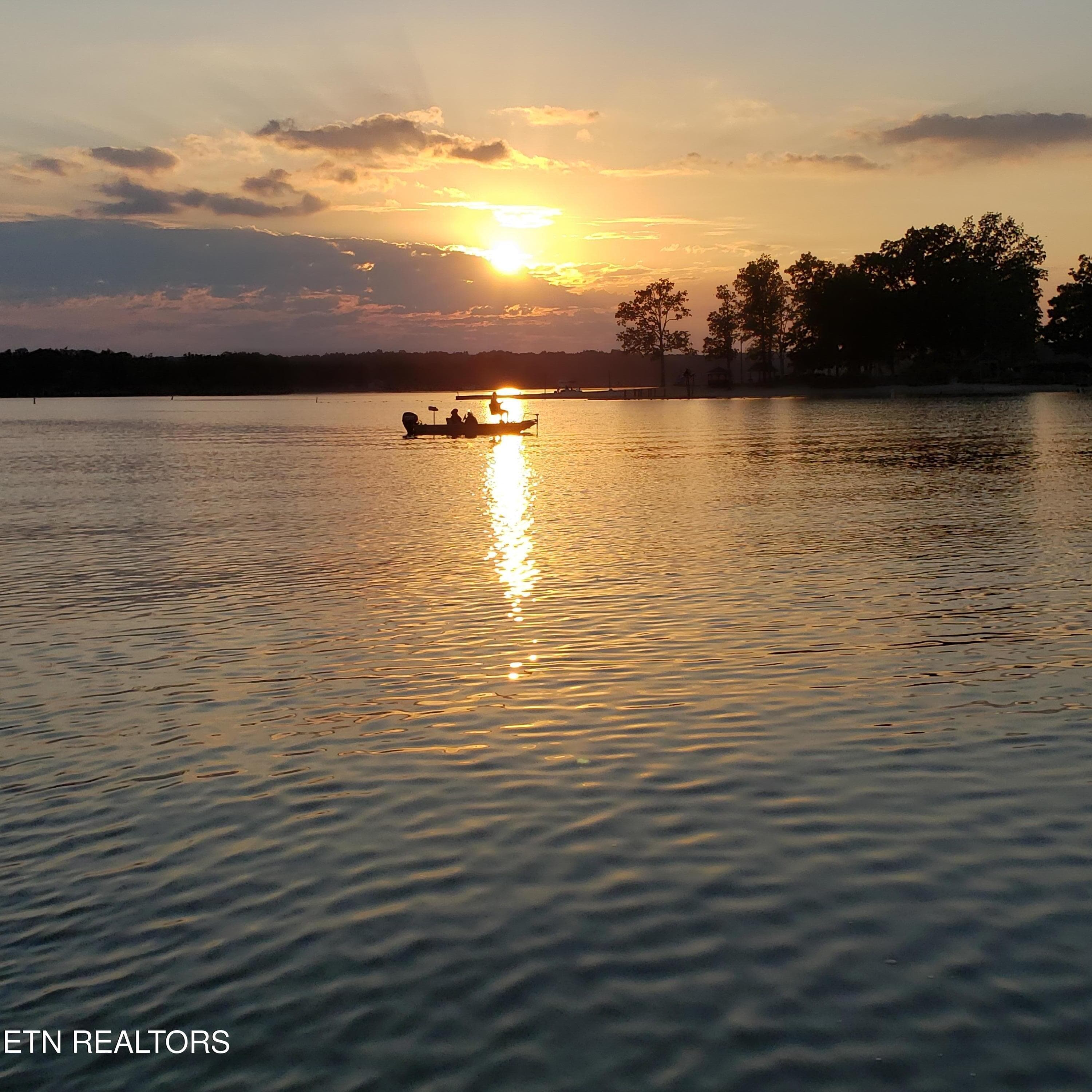 LAKE TANSI - 8661 Cherokee Tr, Crossville, TN 38572, Crossville