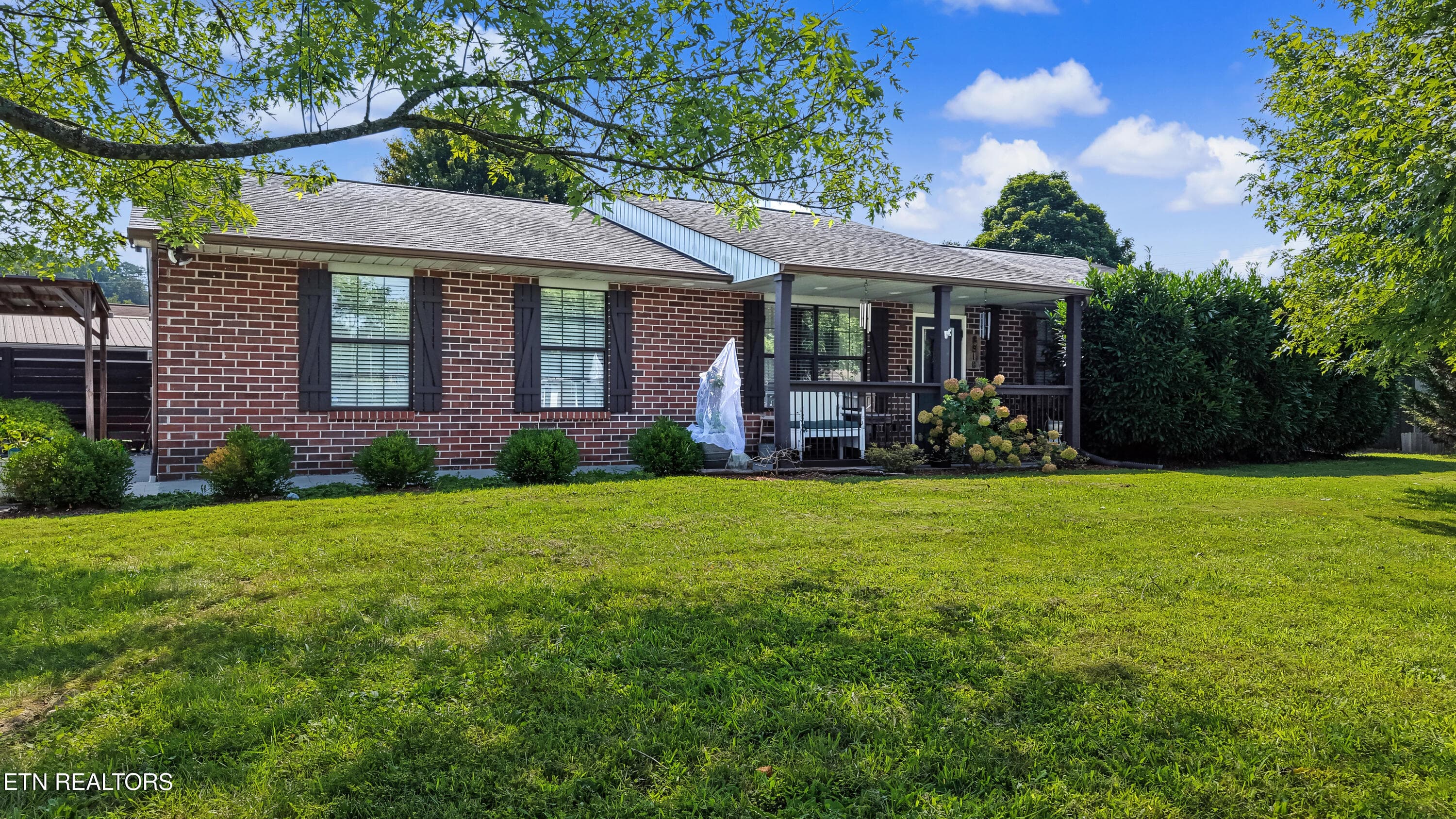 6918 Sicilia Lane, Corryton, TN 37721