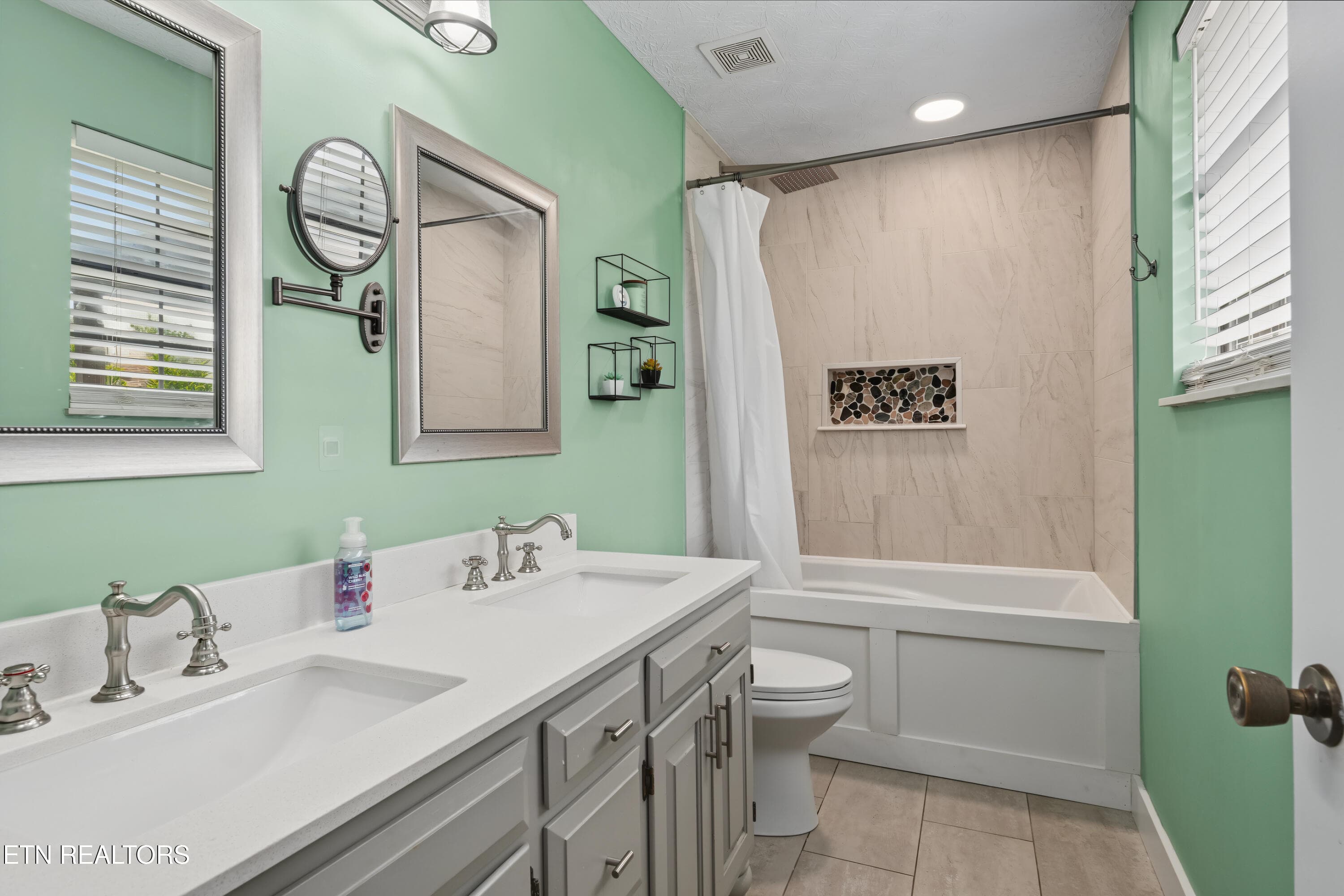 DSC03916-2 - 6918 Sicilia Lane, Corryton, TN 37721