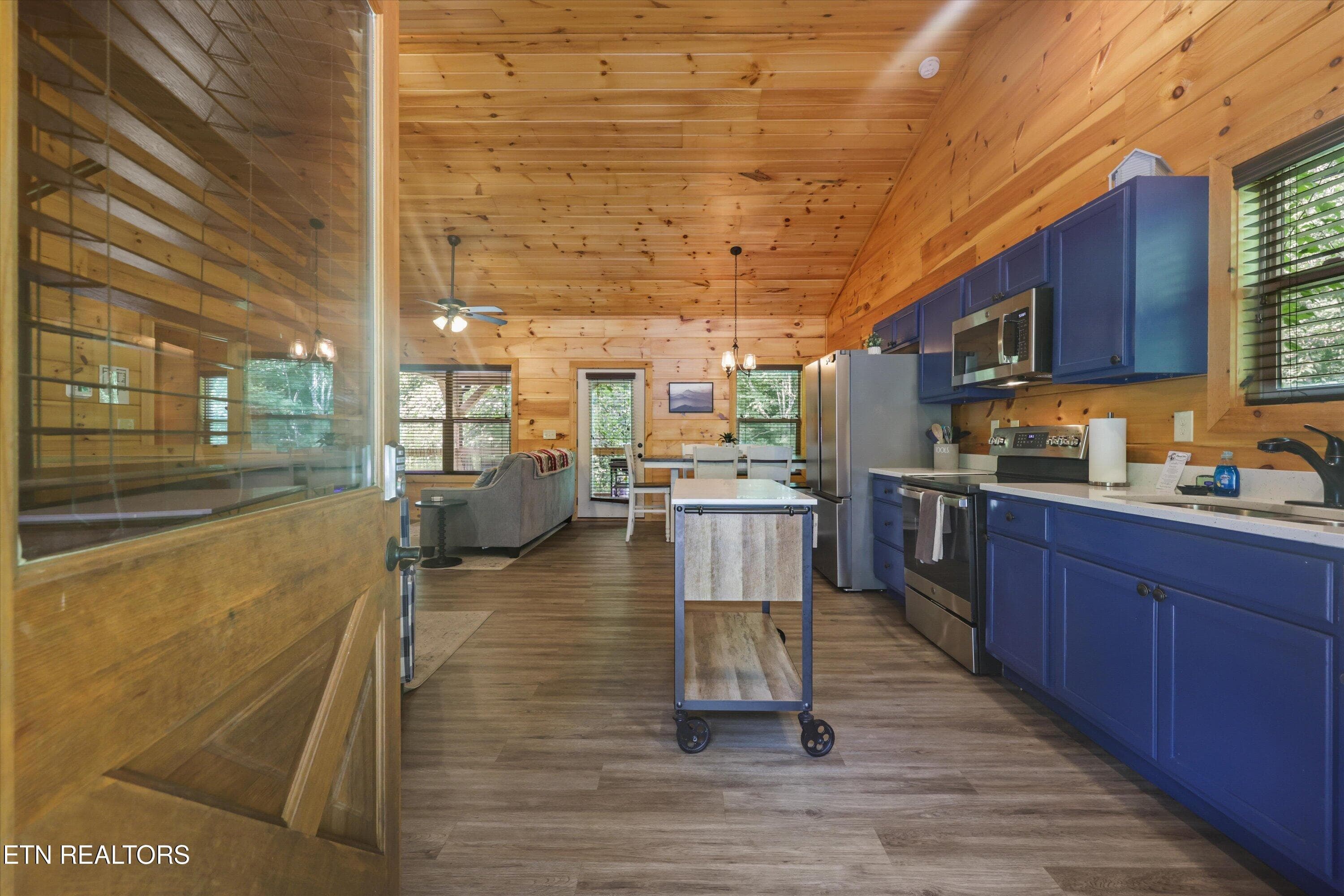 05-1613 Bluff Ridge Rd01 - 1613 Bluff Ridge Rd, Sevierville, TN 37876