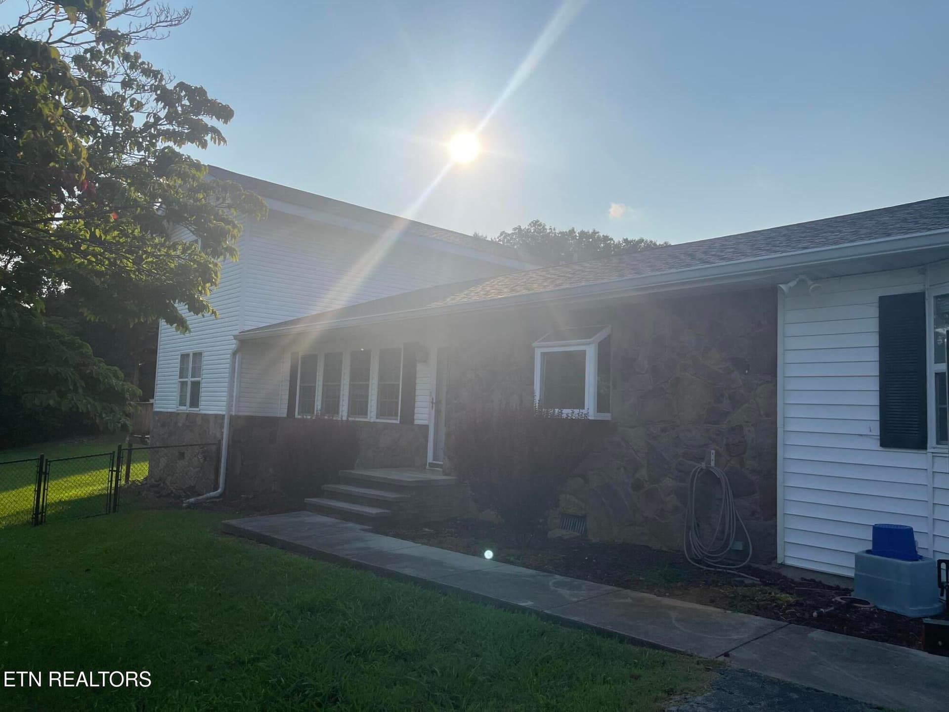 7BEDBC52-79AA-4557-9367-D2596560A71D - 920 Oakwood Drive, Dandridge, TN 37725