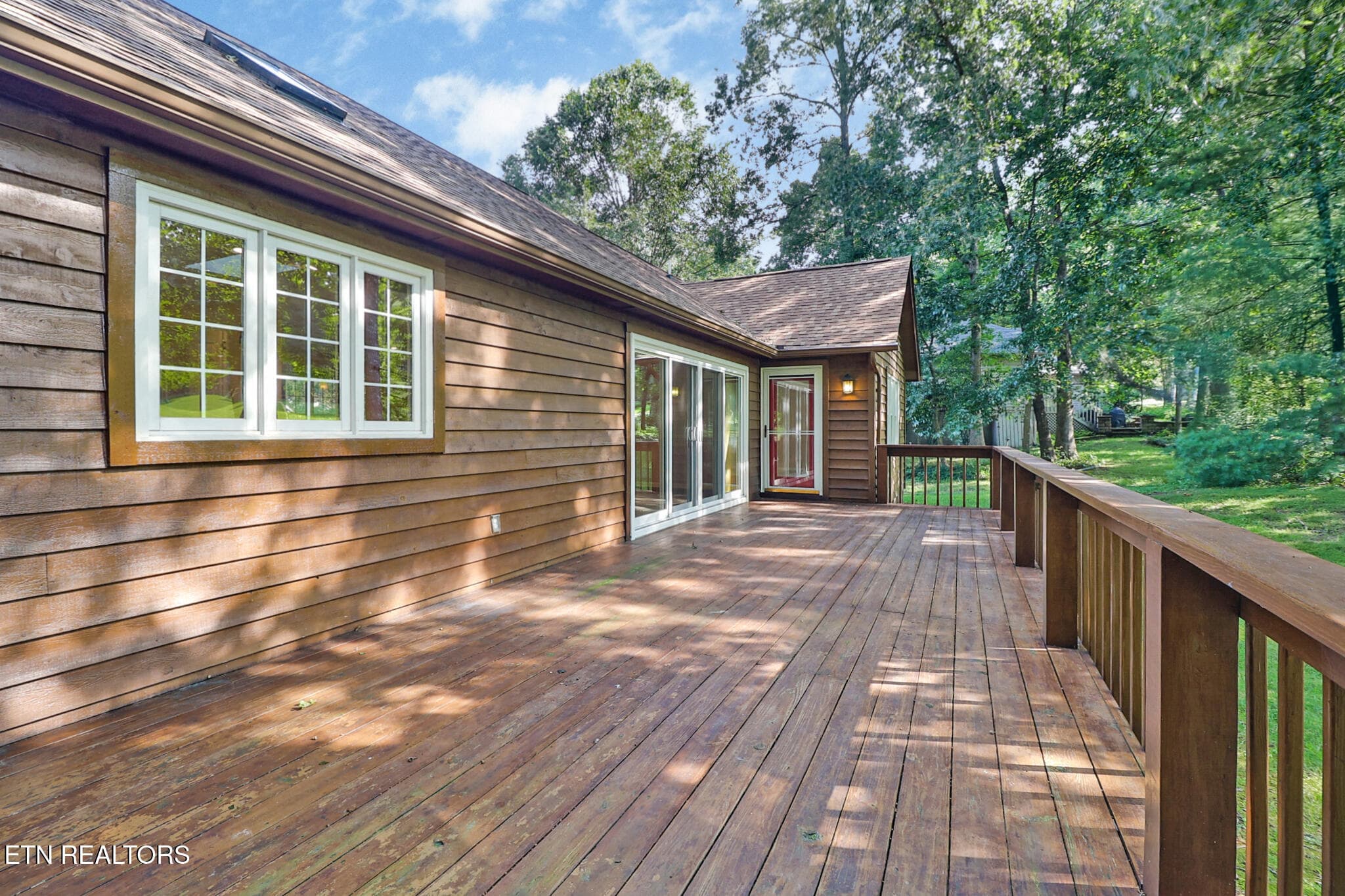 Spacious Back Deck - 25 Amesbury Court, Crossville, TN 38558, Crossville