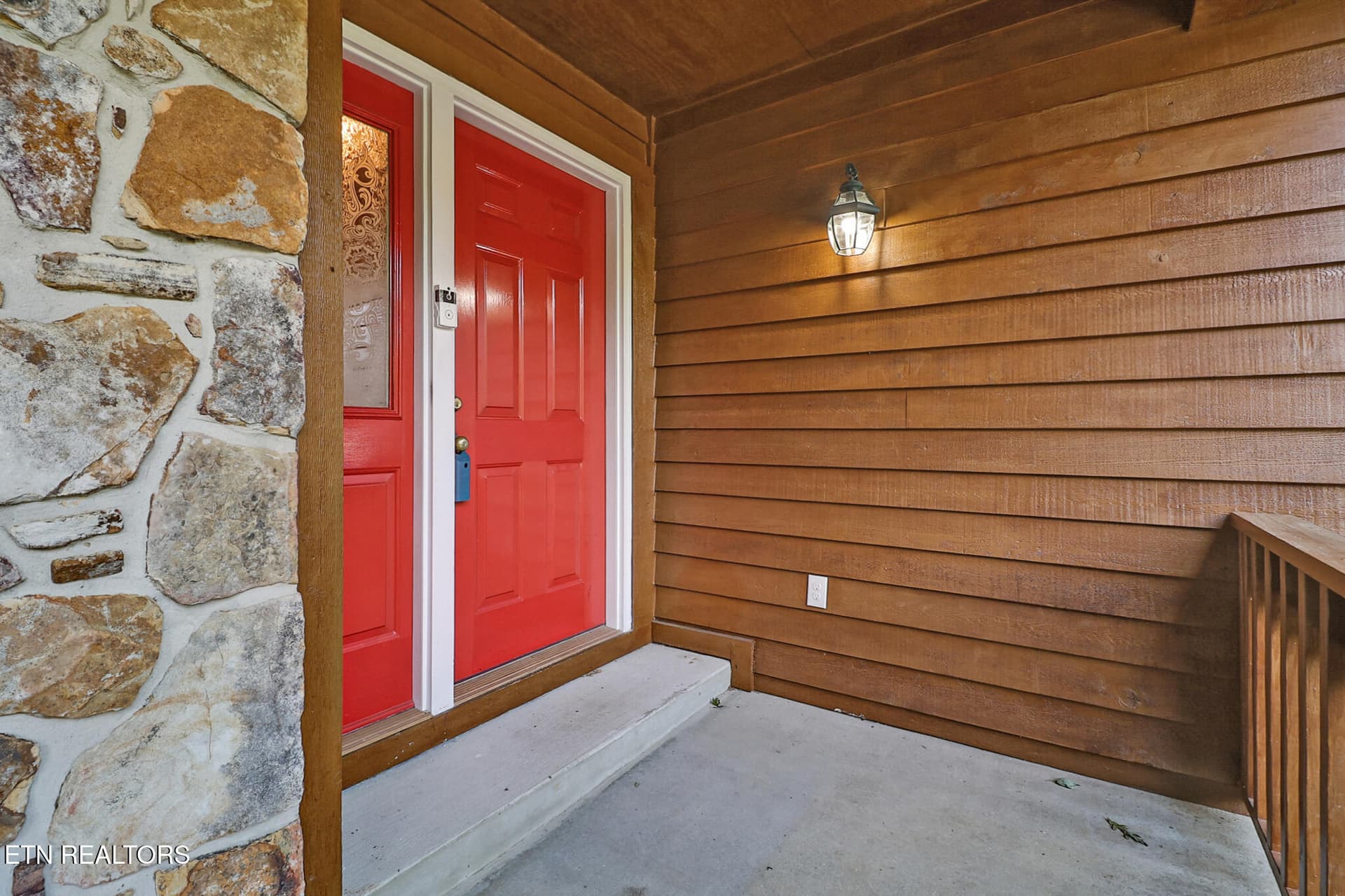 Welcome; Come Inside - 25 Amesbury Court, Crossville, TN 38558