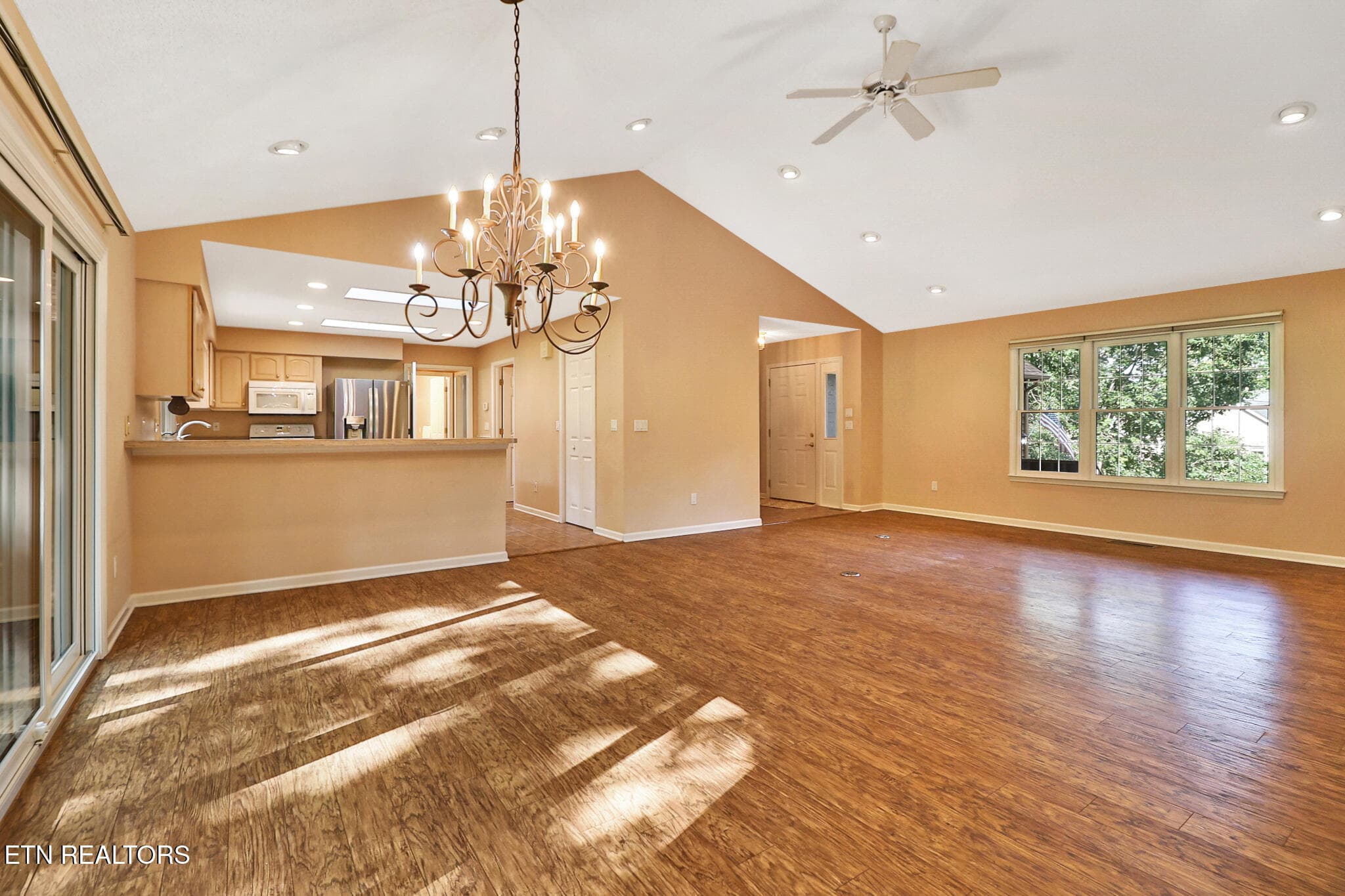 A very Popular Floorplan - 25 Amesbury Court, Crossville, TN 38558, Crossville