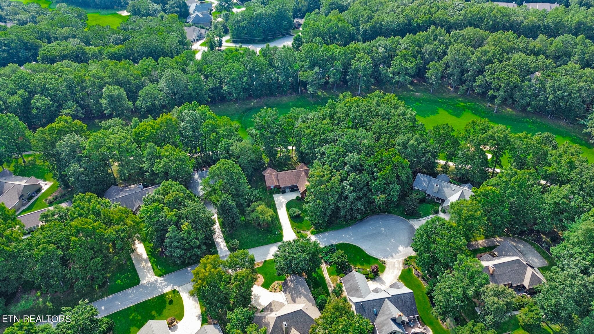 Drone Photos - 25 Amesbury Court, Crossville, TN 38558, Crossville