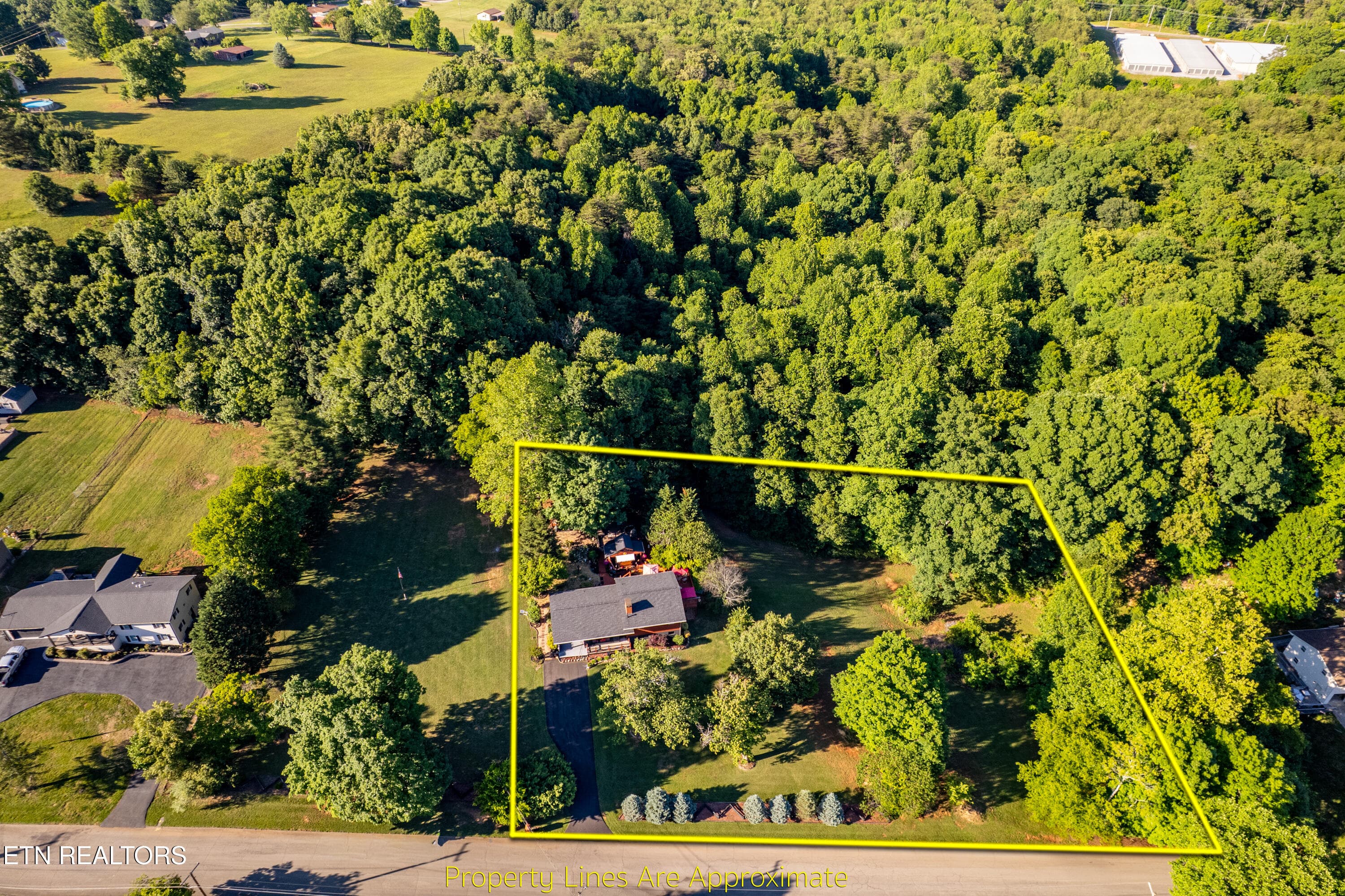 2837RamblingRd-5 - 2837 Rambling Rd, Maryville, TN 37801