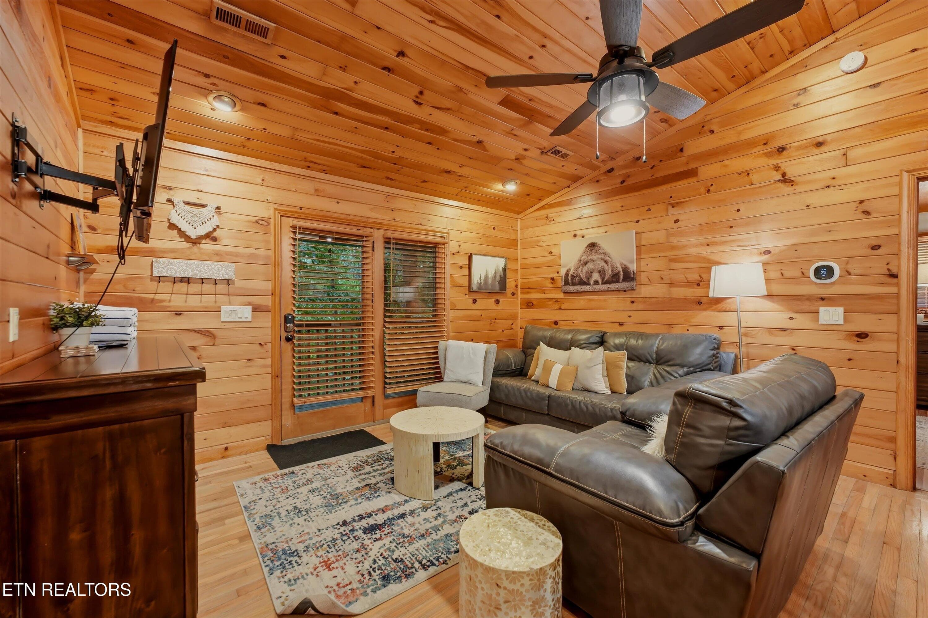 05-FINAL-5 - 3770 Ravens Den Way, Pigeon Forge, TN 37862, Pigeon Forge