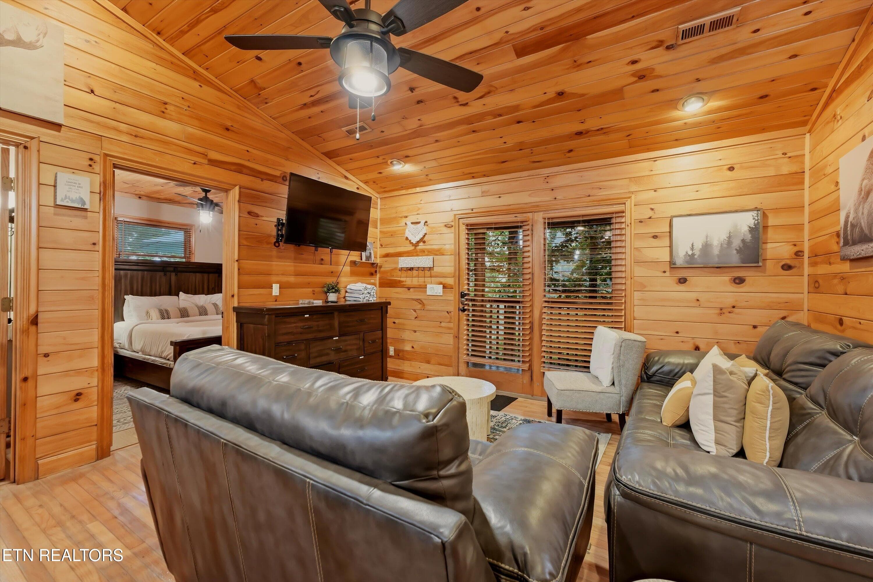 06-FINAL-6 - 3770 Ravens Den Way, Pigeon Forge, TN 37862, Pigeon Forge