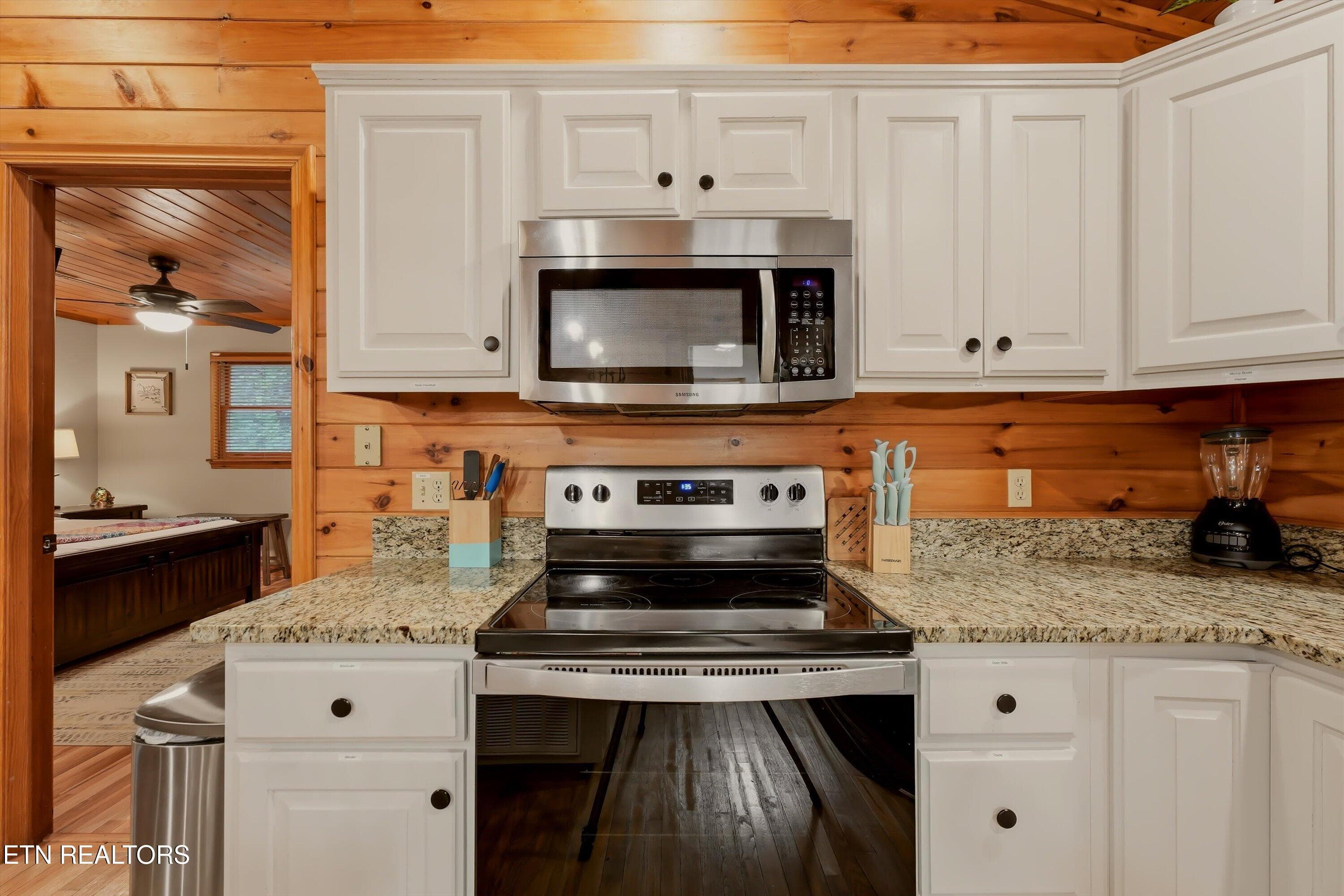 10-FINAL-10 - 3770 Ravens Den Way, Pigeon Forge, TN 37862, Pigeon Forge