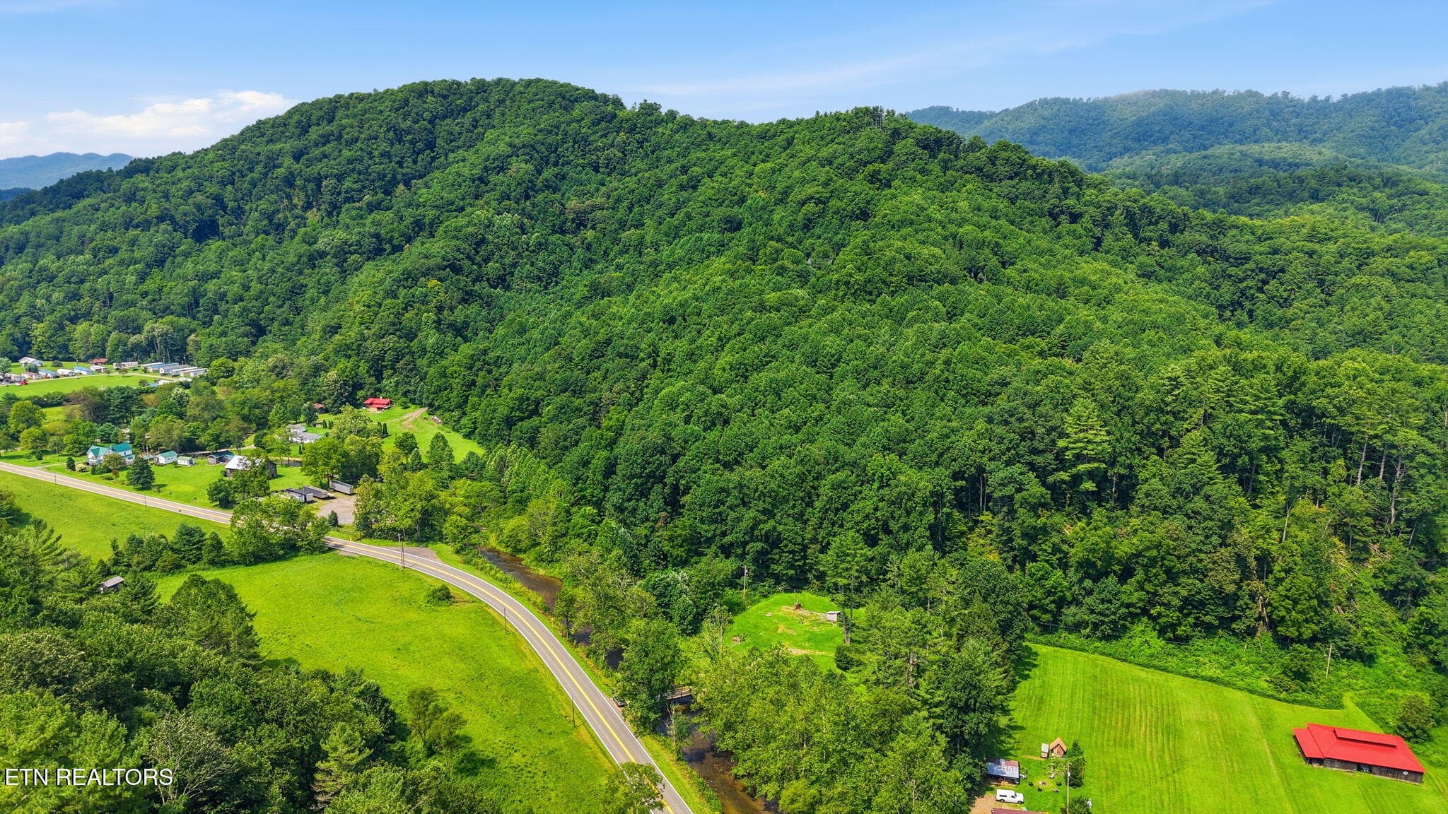 IMG_1329 - 8485 N Highway 91 N, Laurel Bloomery, TN 37680