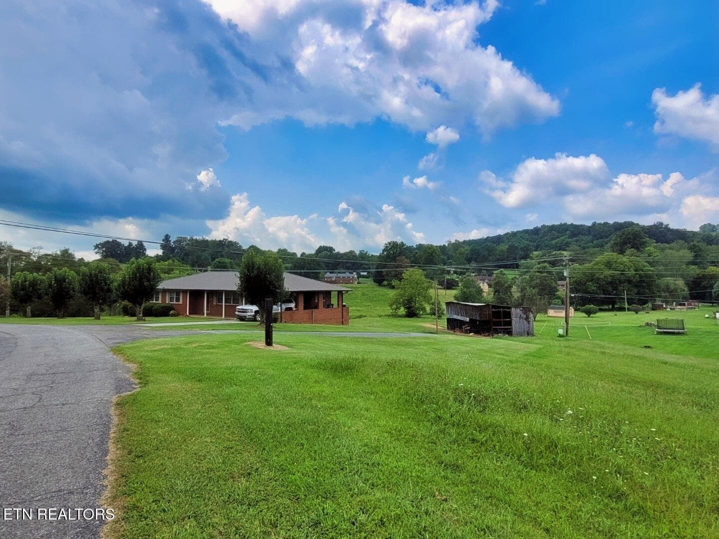 1000048078 (1) - 3150 Robinson Creek Rd, Morristown, TN 37813