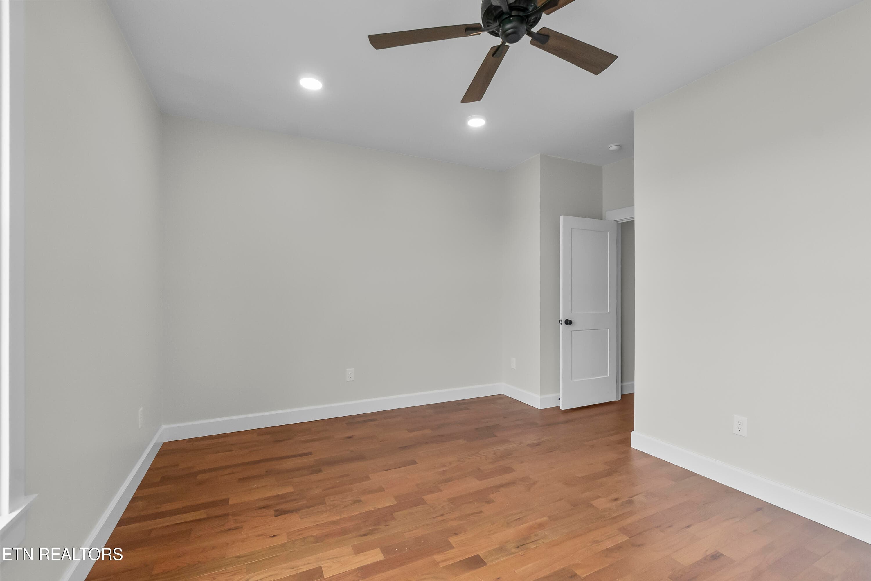 Bedroom - 1121 Frogpond Rd, Friendsville, TN 37737