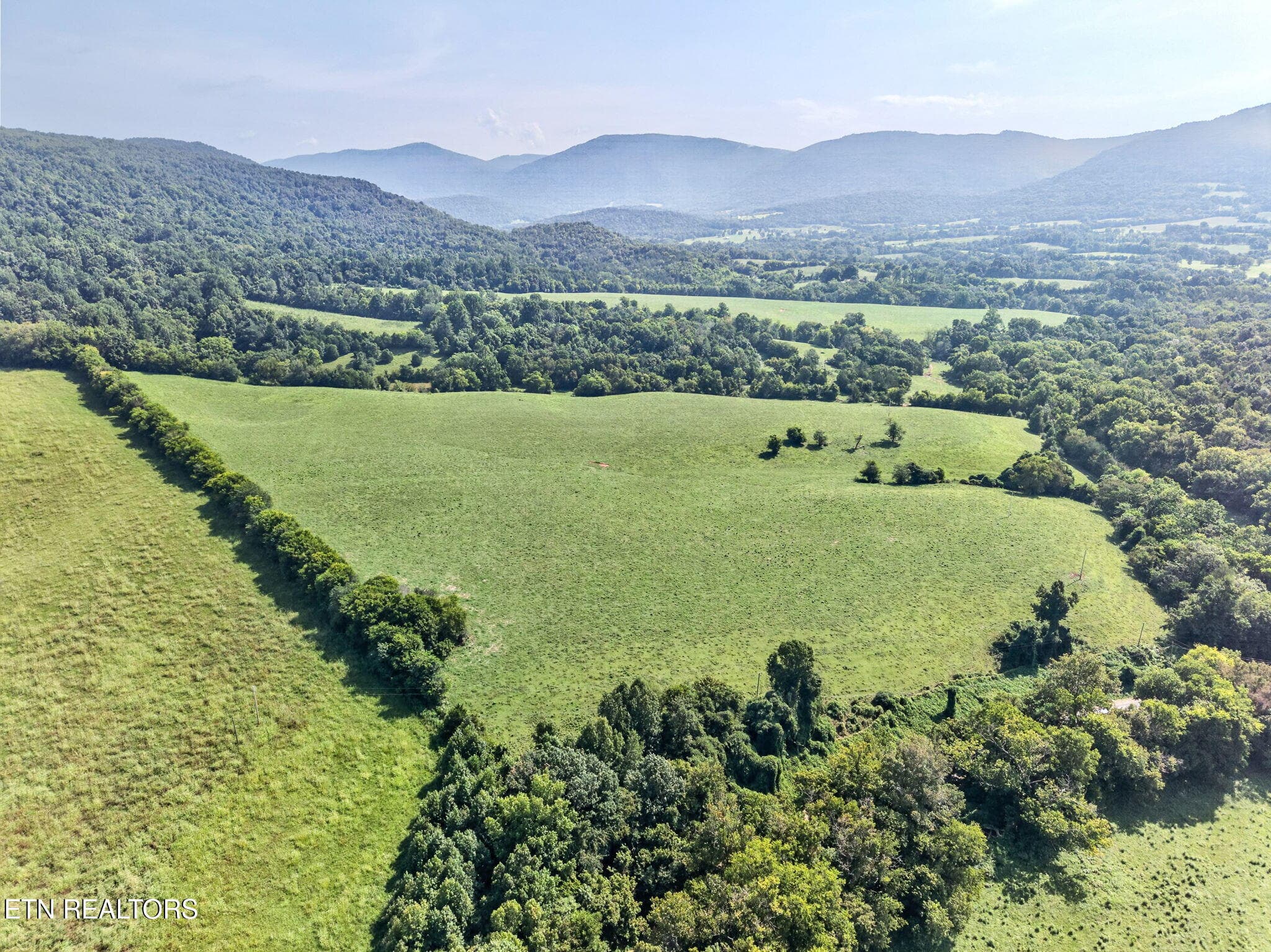 2-web-or-mls-5210 Lowes Gap Rd_007_TNPC - 5210 Lowes Gap Rd, Pikeville, TN 37367