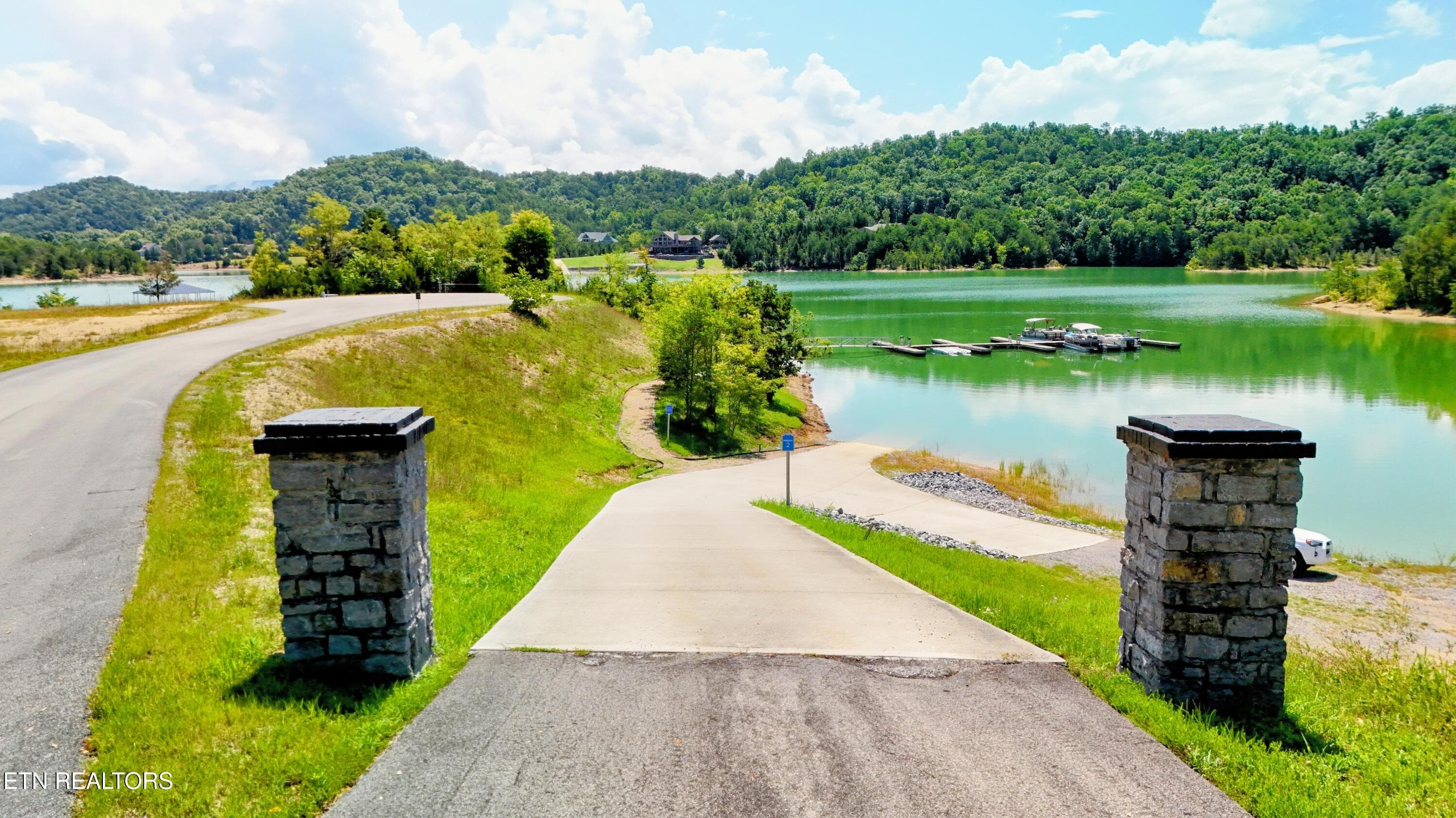 dji_fly_20260804_122004_0353_17858608948 - 108 Bay View Point, Sevierville, TN 37876
