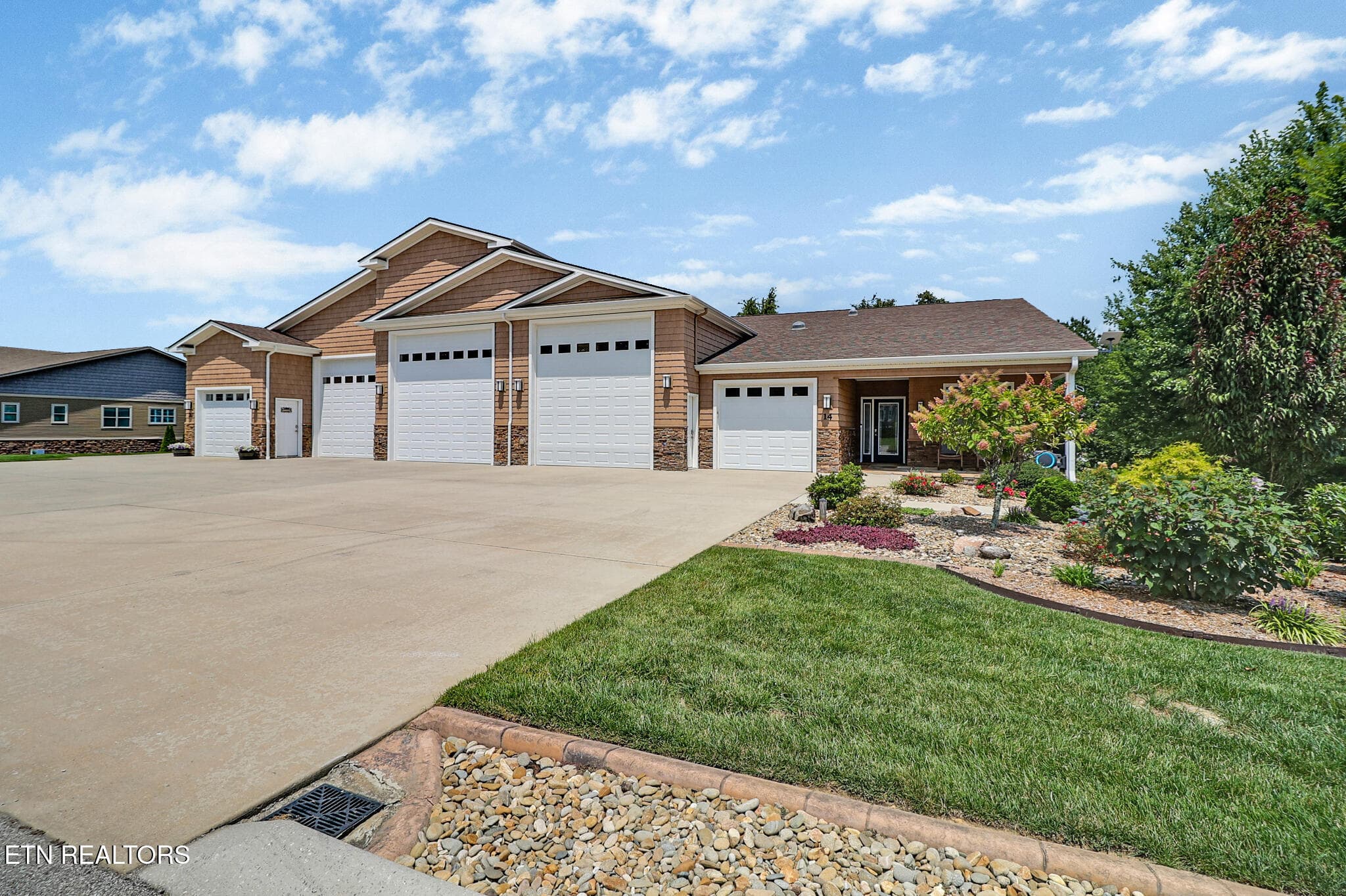 n44a3367-n44a3371 - 14 Red Oak Drive, Crossville, TN 38555, Crossville
