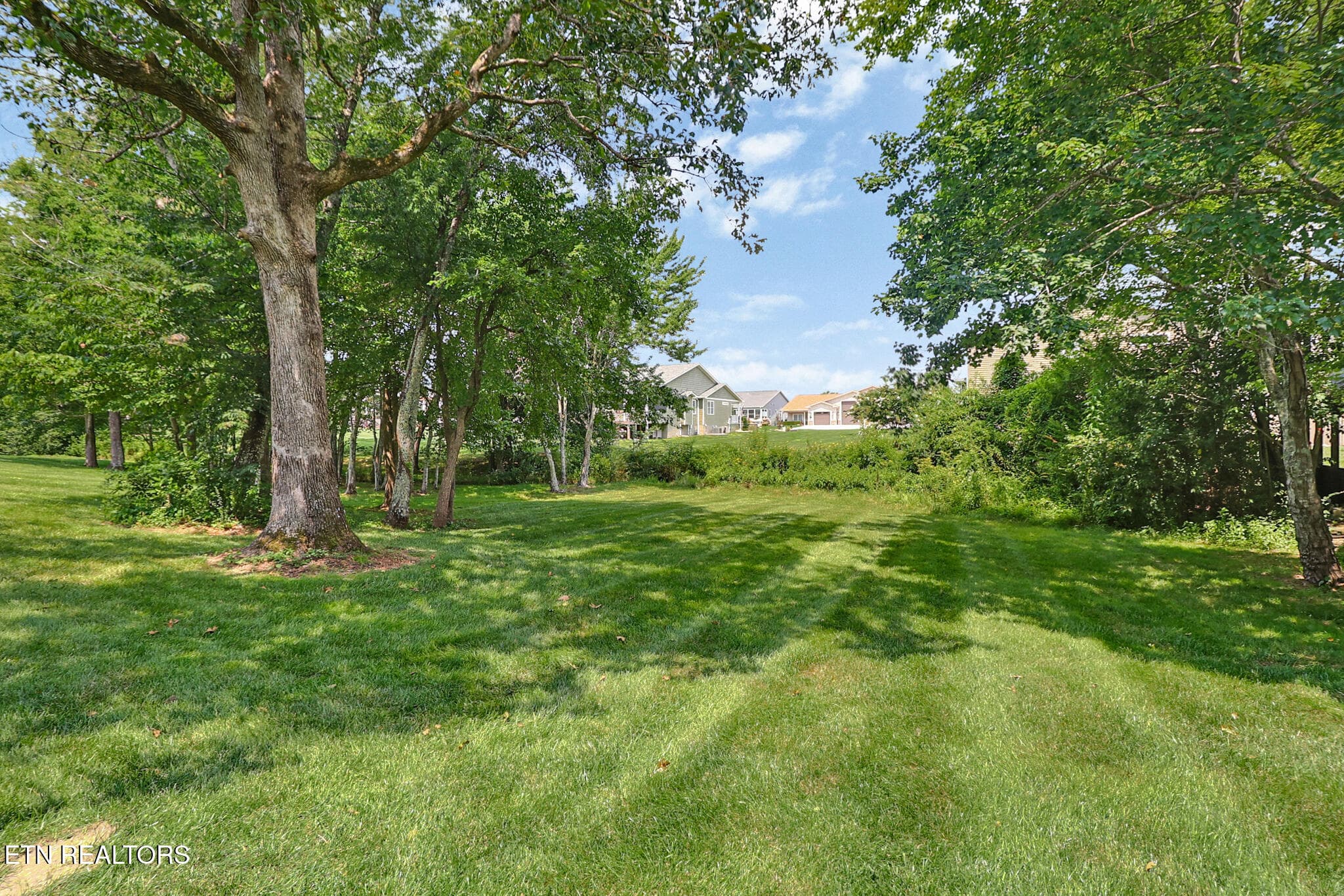 n44a3392-n44a3396 - 14 Red Oak Drive, Crossville, TN 38555, Crossville