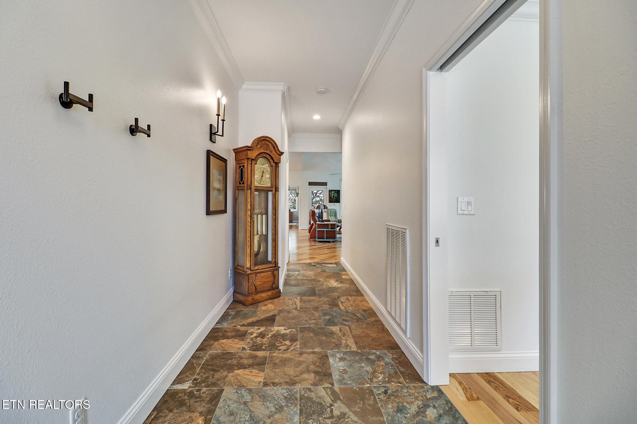 n44a3407-n44a3411 - 14 Red Oak Drive, Crossville, TN 38555, Crossville