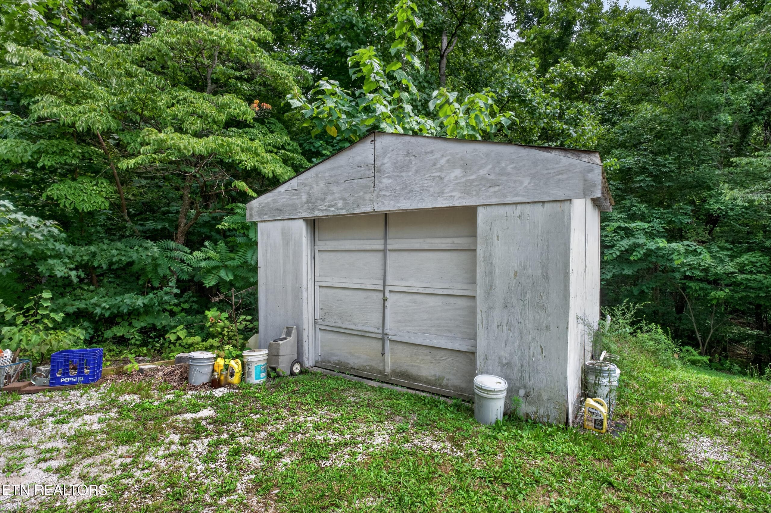 DSC07741 - 582 Spencer Drive, Spencer, TN 38585