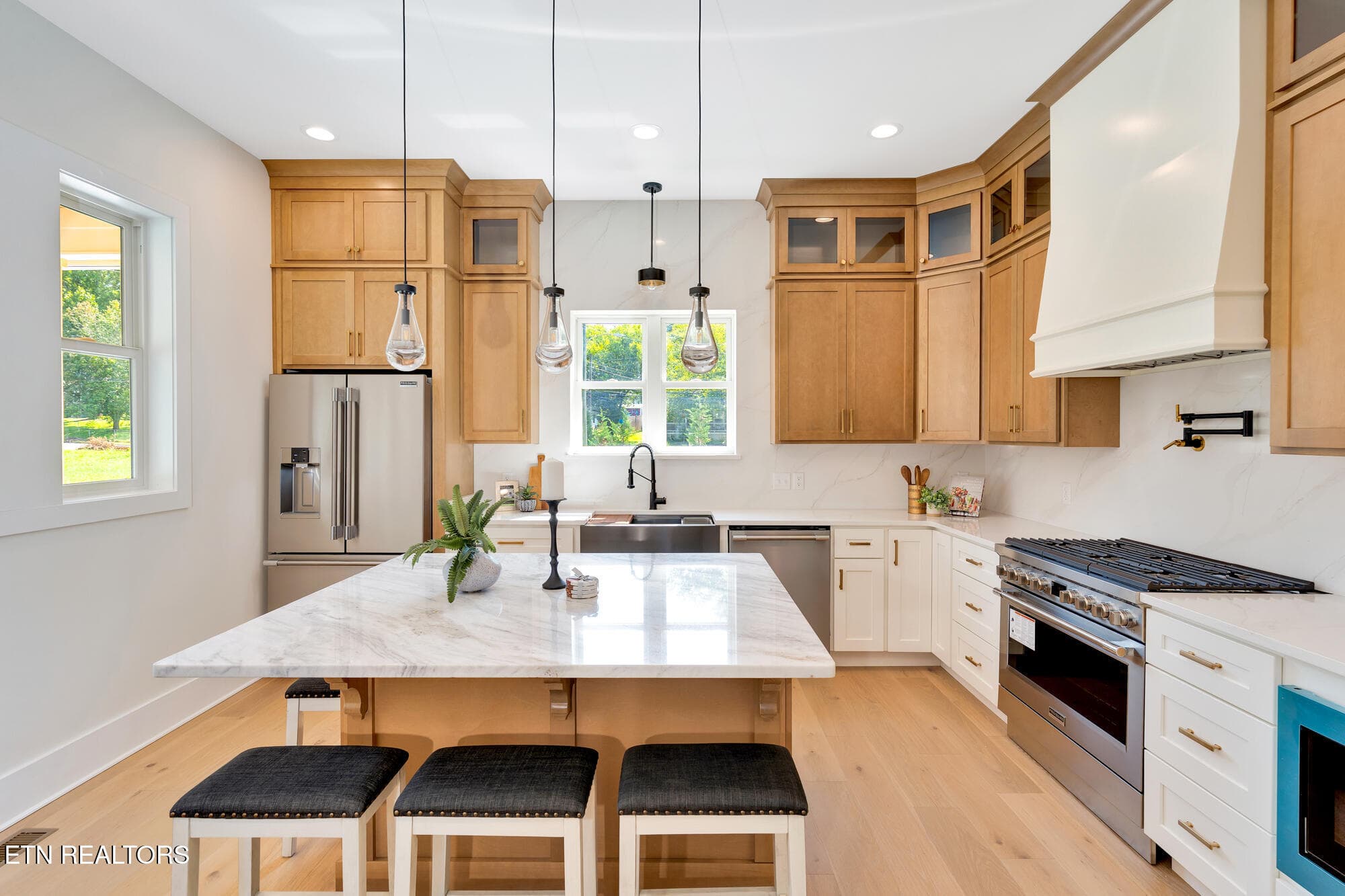 1402-W-55th-Reshoot-MLS-Photos-1 - 1402 W 55th St, Chattanooga, TN 37409, Chattanooga