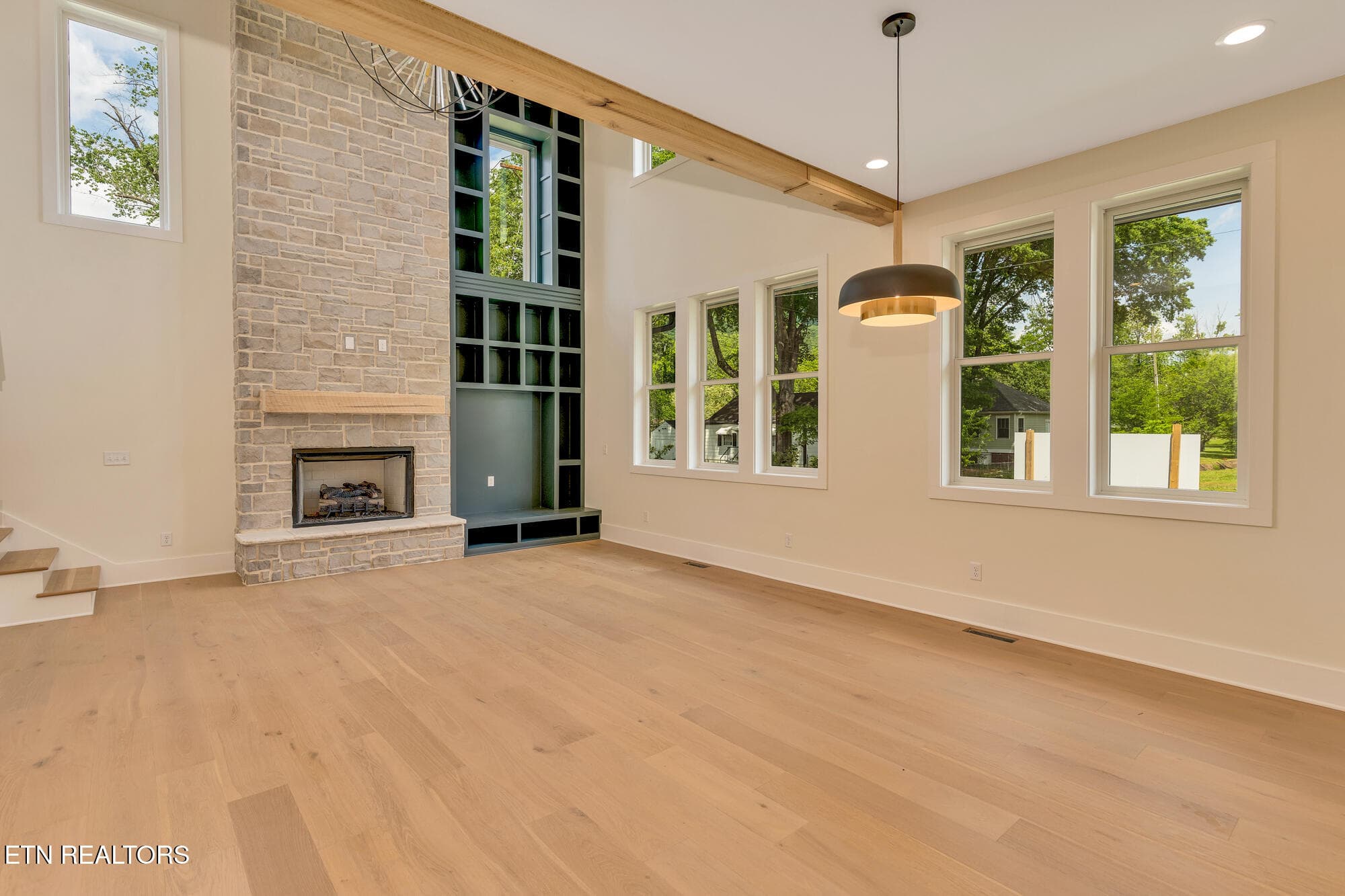 1402-W-55th-St-MLS-Photos-17 - 1402 W 55th St, Chattanooga, TN 37409, Chattanooga